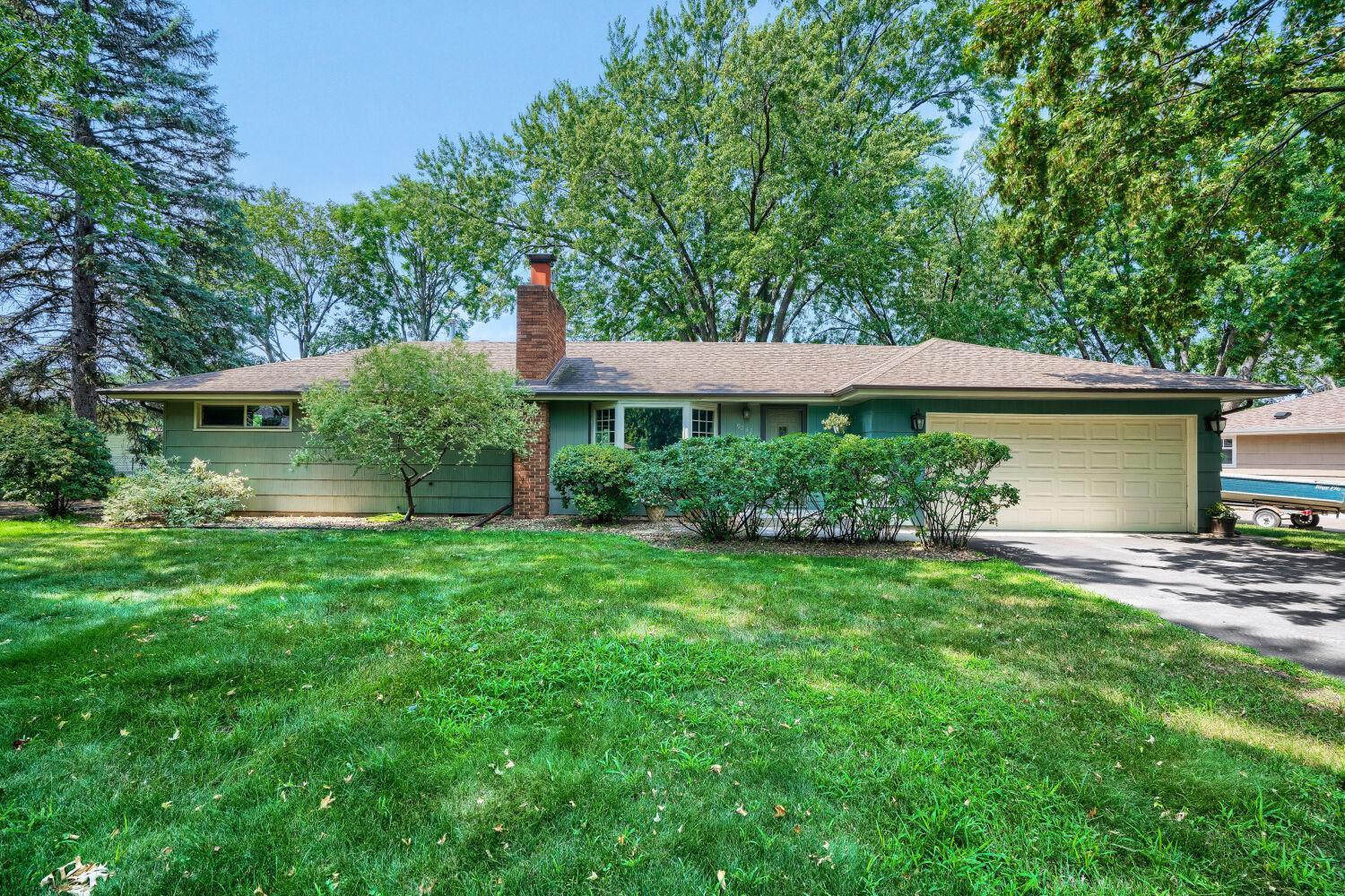 1st image of 9242 15th Ave S, Minneapolis, MN 55425 | MLS# 7128053