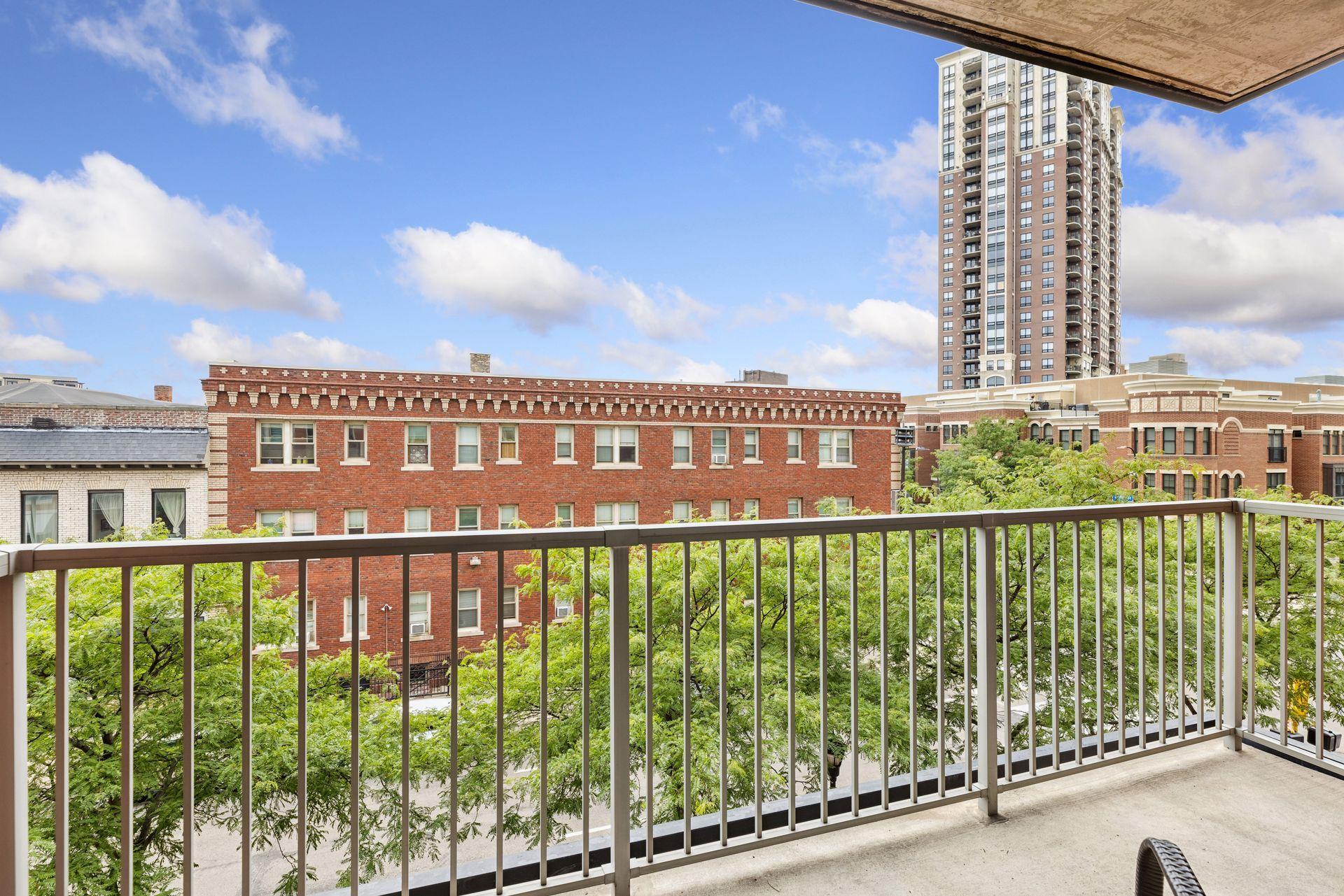 3rd image of 929 Portland Ave #307, Minneapolis, MN 55404 | MLS# 7128091