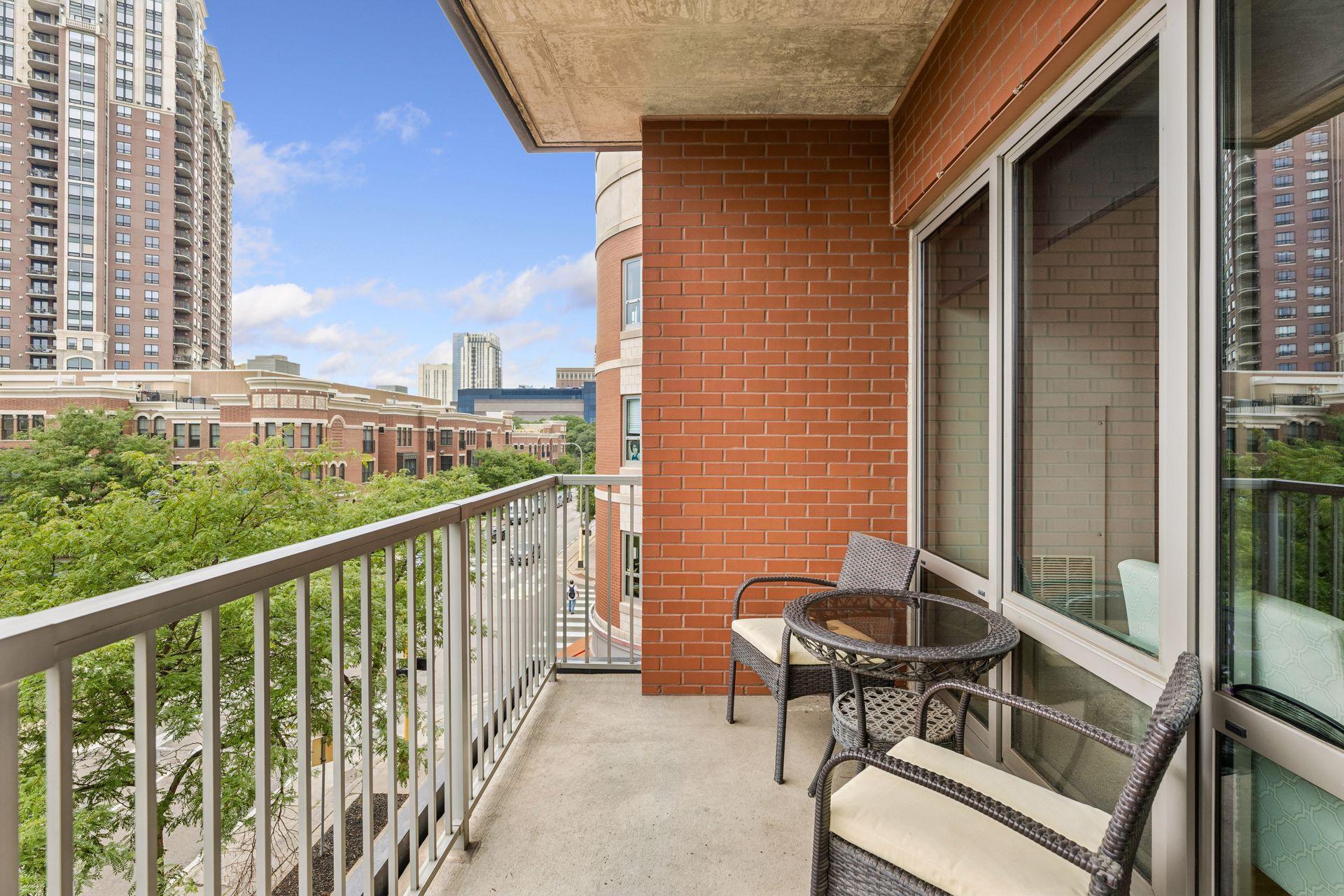 4th image of 929 Portland Ave #307, Minneapolis, MN 55404 | MLS# 7128091