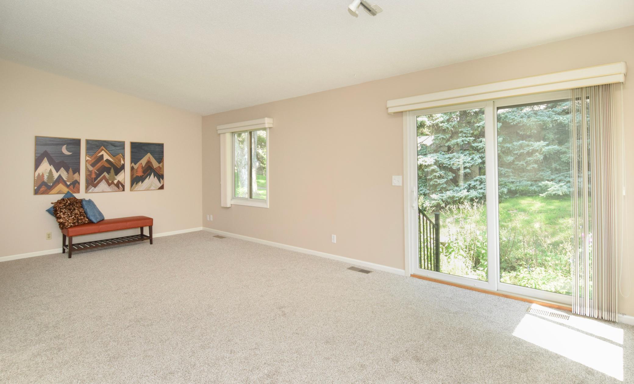 3rd image of 4406 Arden View Ct, Saint Paul, MN 55112 | MLS# 7128125
