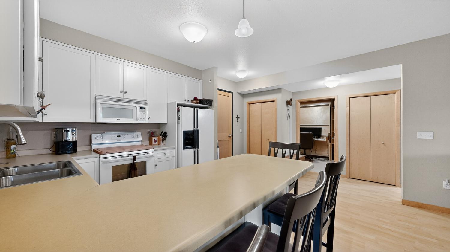 5th image of 1401 N Lakeshore Dr, Lake, MN 55041
