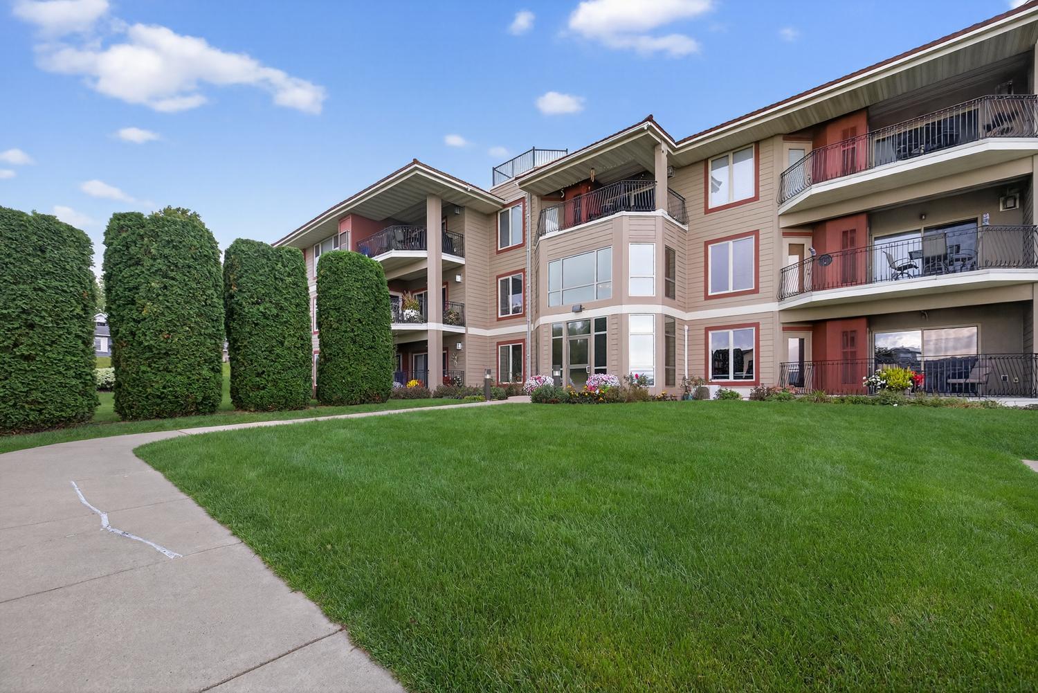 2nd image of 1401 N Lakeshore Dr #206, Lake City, MN 55041 | MLS# 7128140