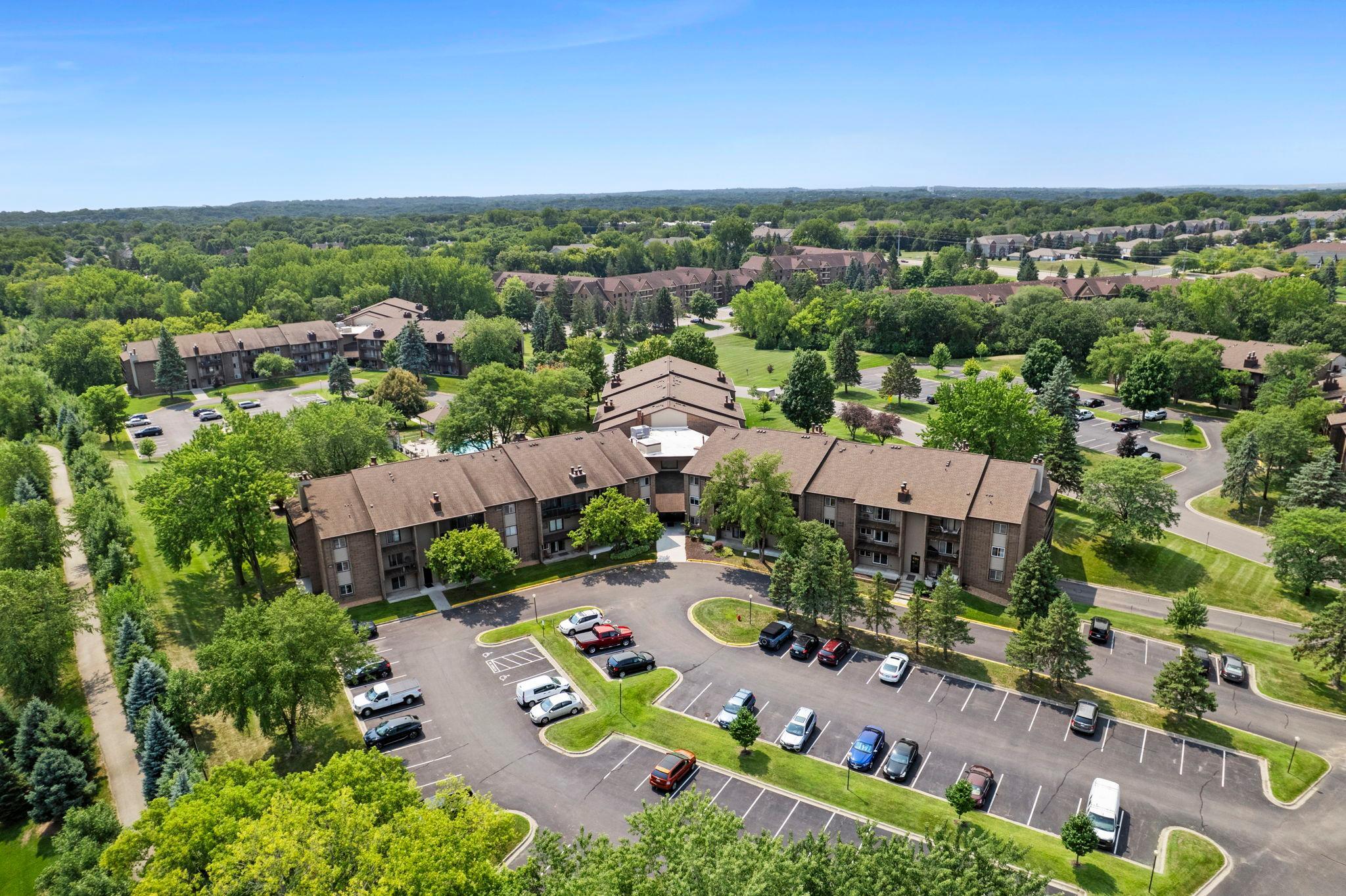 2nd image of 3420 Golfview Dr, Saint Paul, MN 55123