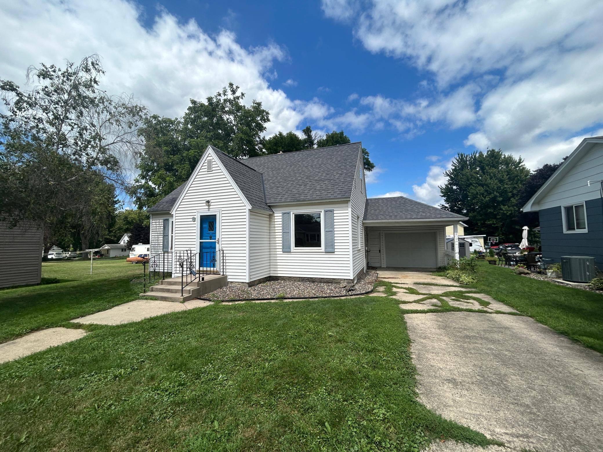 1st image of 370 E 5th St, Zumbrota, MN 55992 | MLS# 7128175
