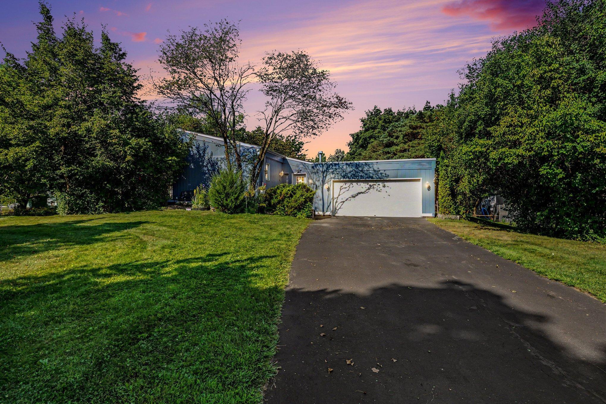 1st image of 1852 Kennedy Ct, Northfield, MN 55057 | MLS# 7128204