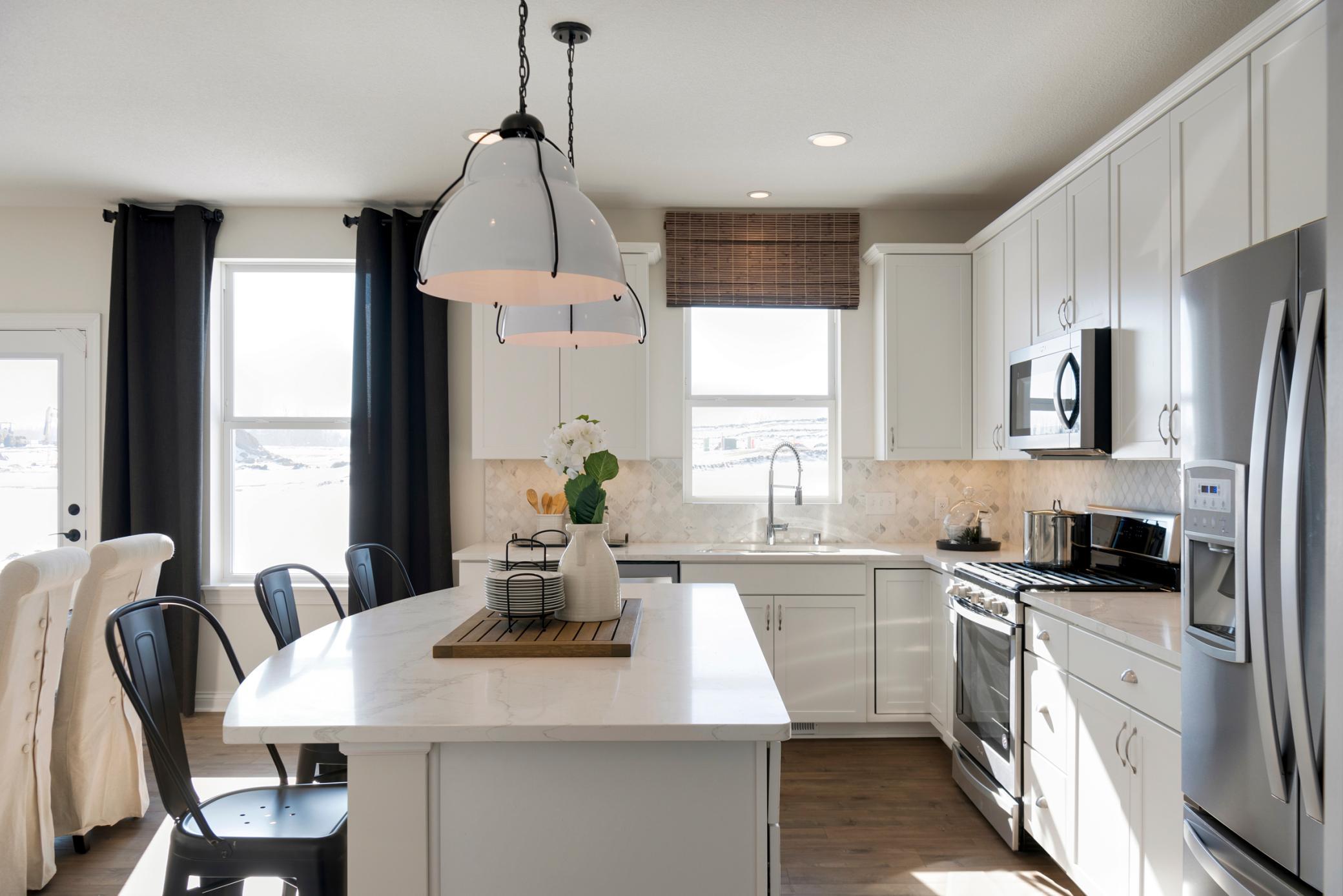 2nd image of 4621 Island Park Dr, Saint Paul, MN 55129 | MLS# 7128207