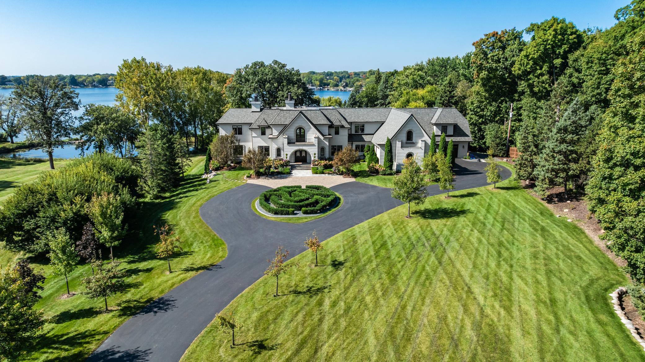 2nd image of 1535 Bohns Point Rd, Wayzata, MN 55391 | MLS# 7128259
