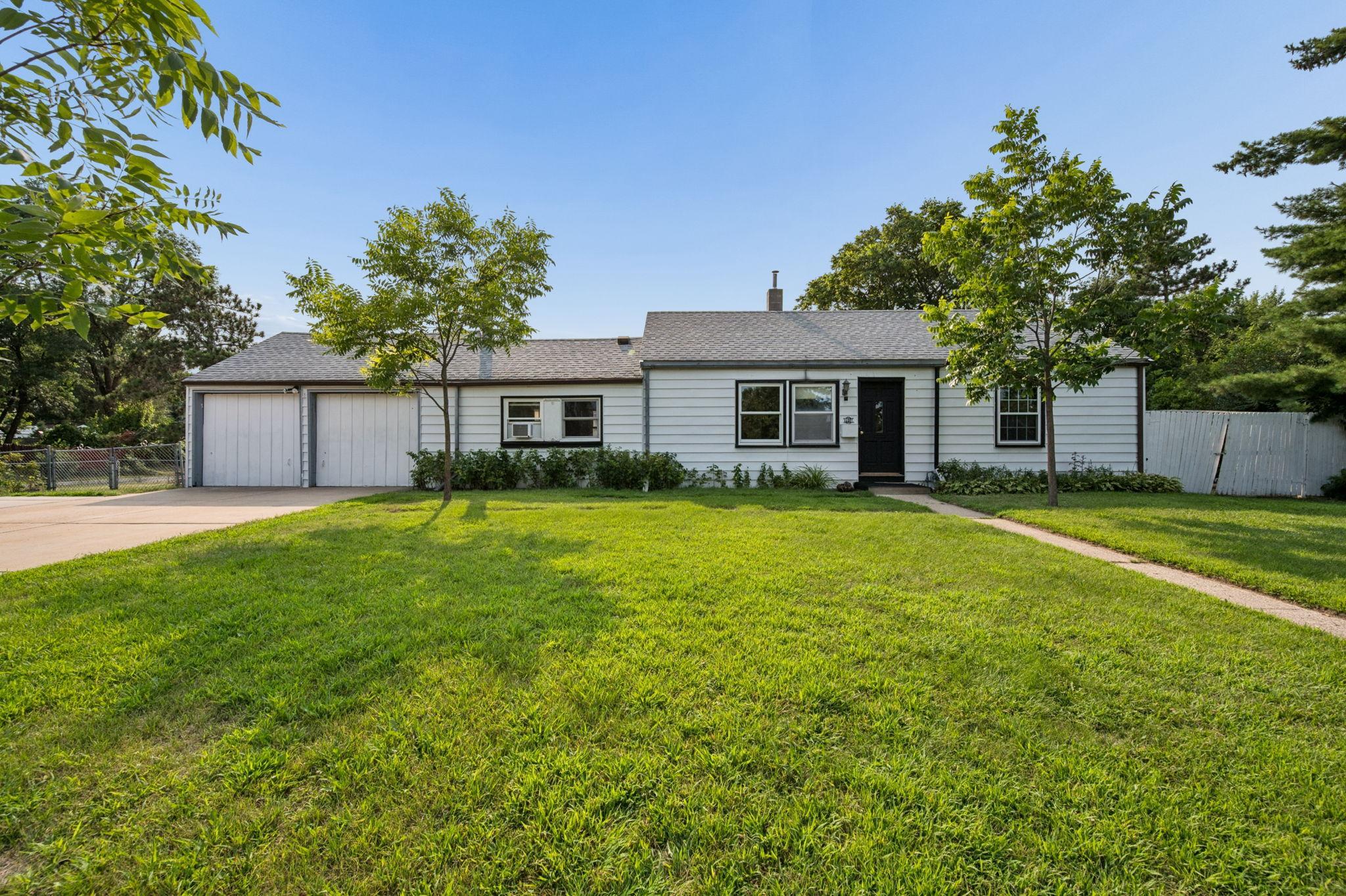 2nd image of 9916 2nd Ave S, Minneapolis, MN 55420 | MLS# 7128284