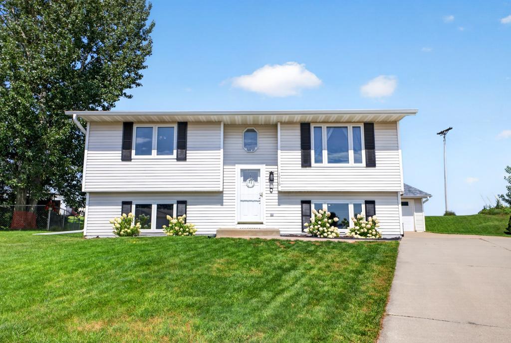 1st image of 1910 3rd Ave Ne, Stewartville, MN 55976 | MLS# 7128290