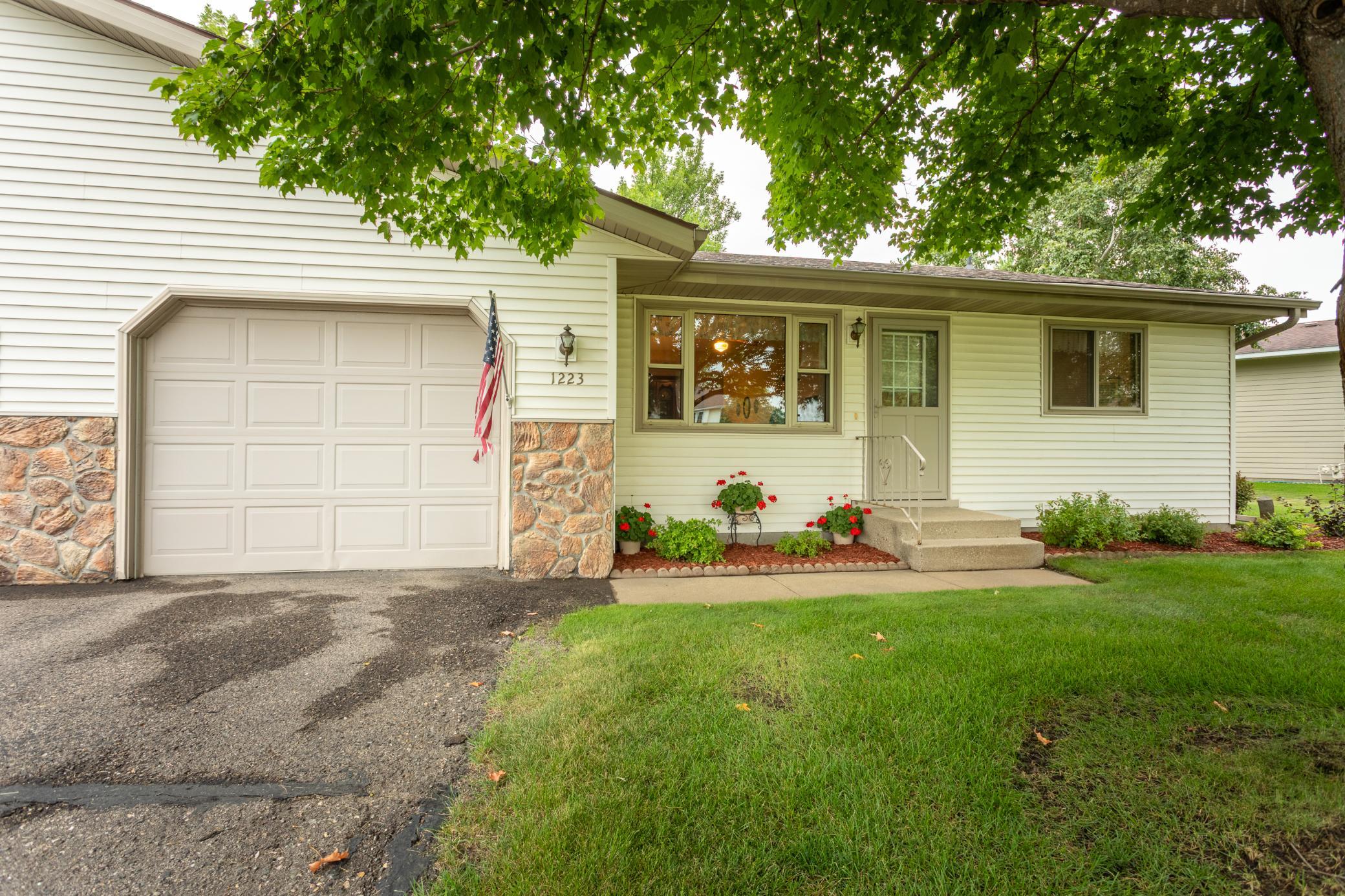 1st image of 1223 Bridgeport Ln Nw, Alexandria, MN 56308 | MLS# 7128294