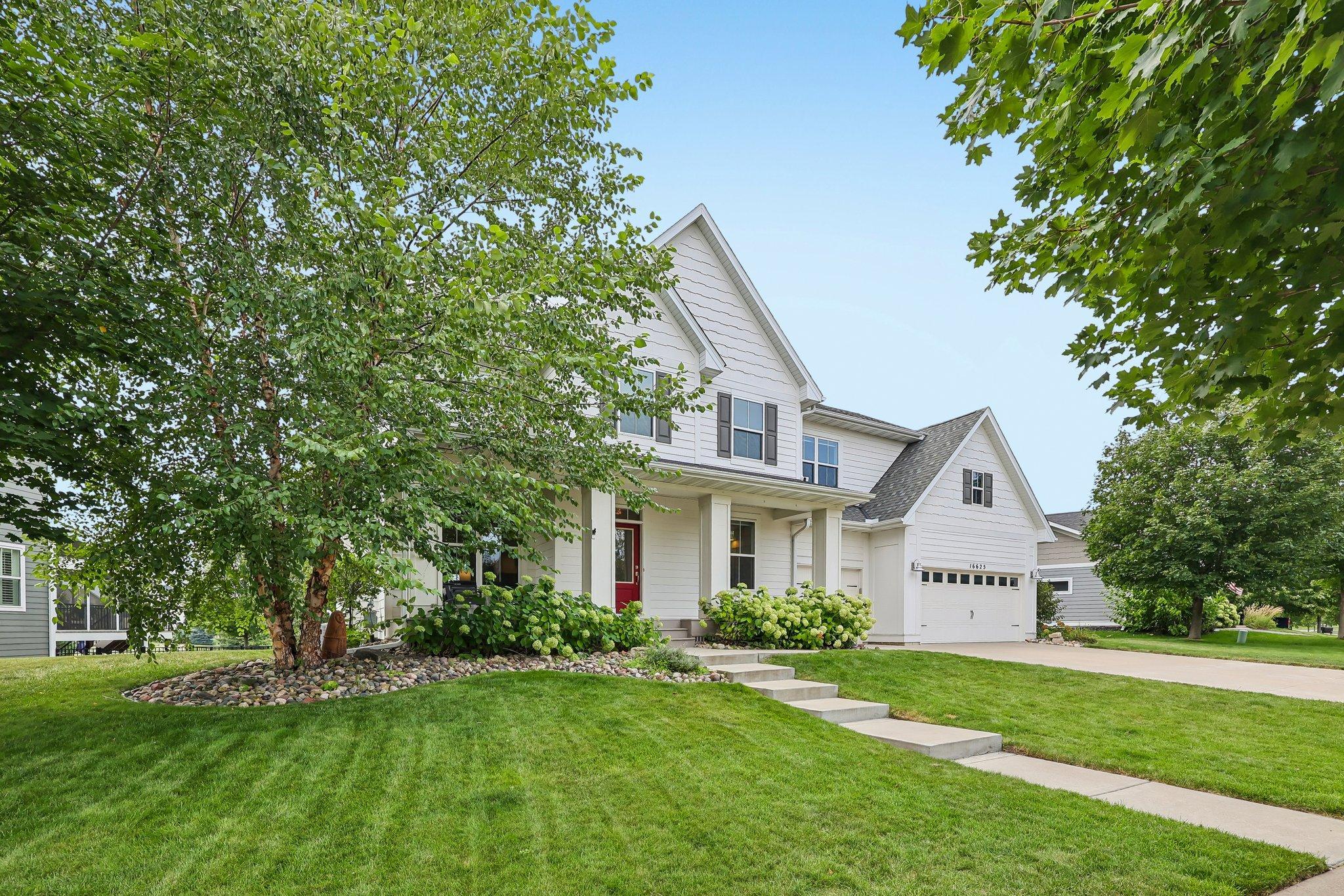 2nd image of 16625 Dynamic Dr, Lakeville, MN 55044 | MLS# 7128305
