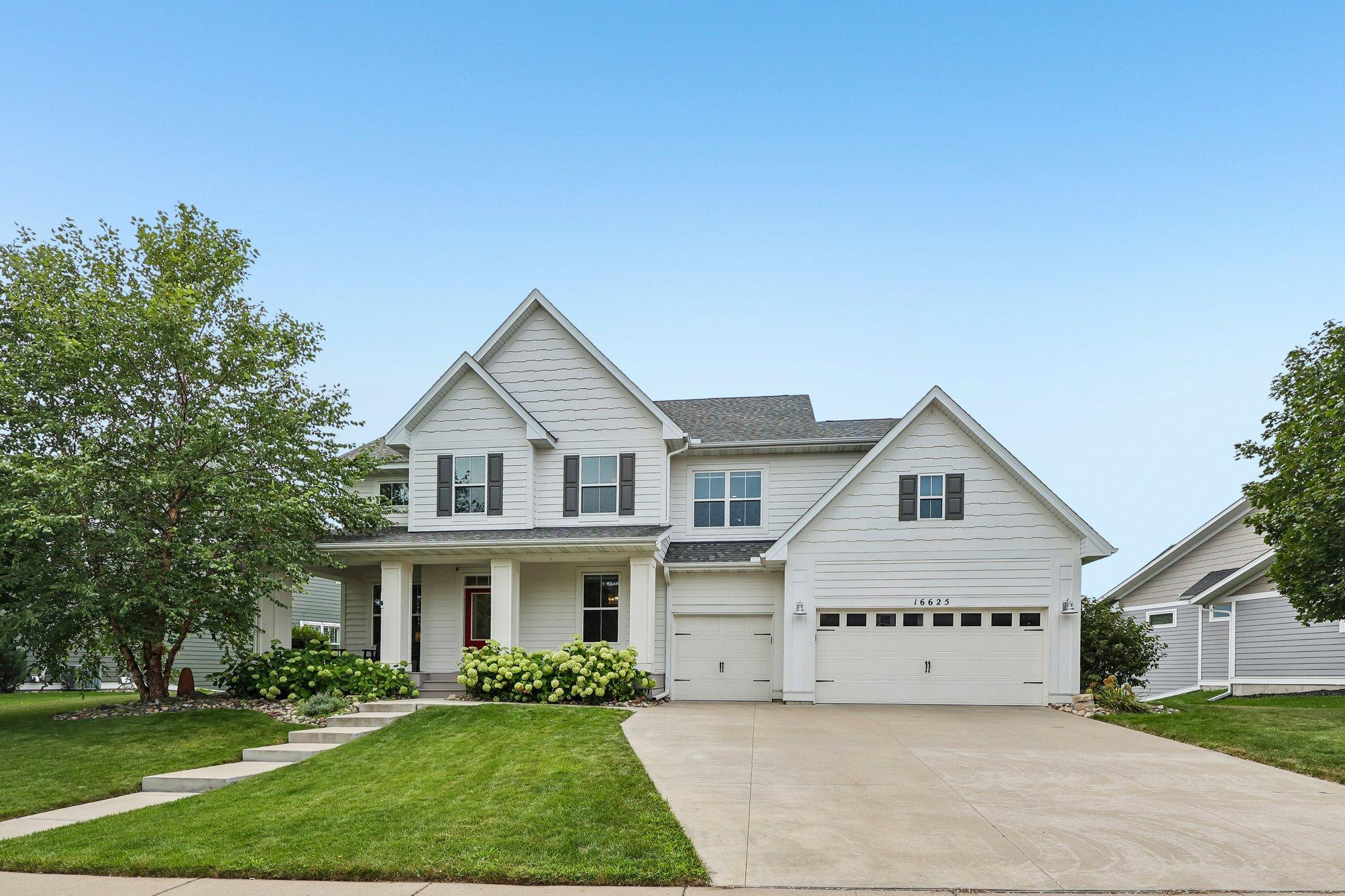 1st image of 16625 Dynamic Dr, Lakeville, MN 55044 | MLS# 7128305
