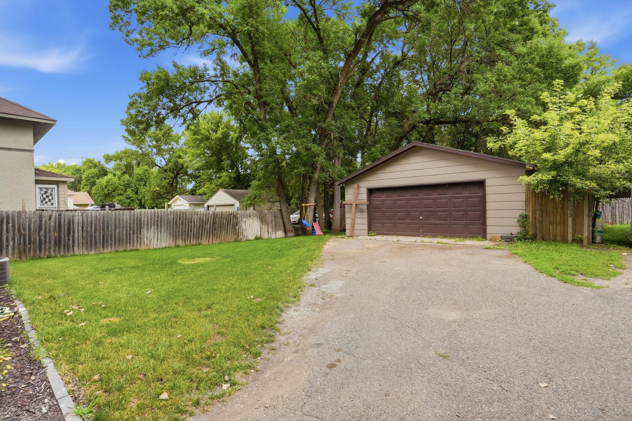 4th image of 615 16Th St Sw, Willmar, MN 56201 | MLS# 7128335