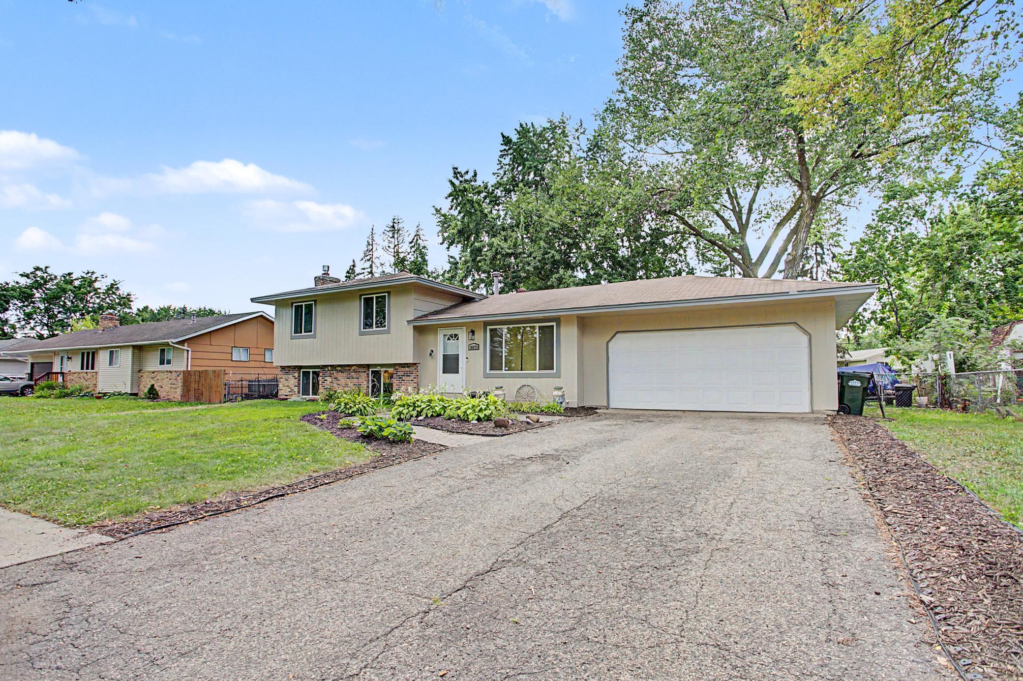 4th image of 16653 Foliage Ave W, Rosemount, MN 55068 | MLS# 7128345
