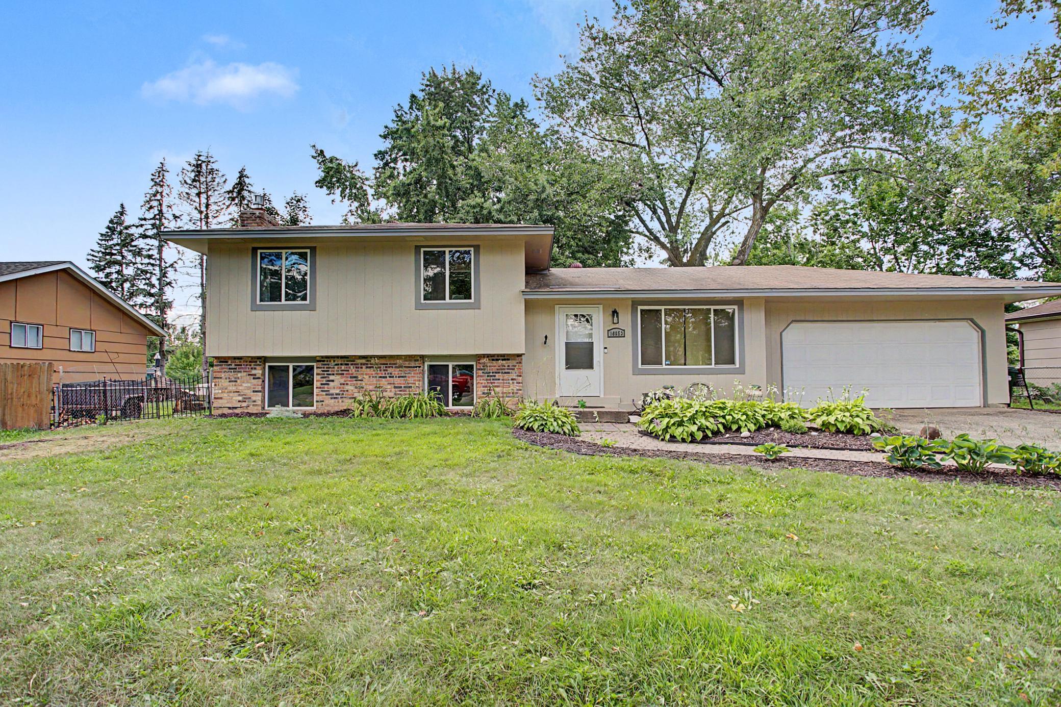 3rd image of 16653 Foliage Ave W, Rosemount, MN 55068 | MLS# 7128345