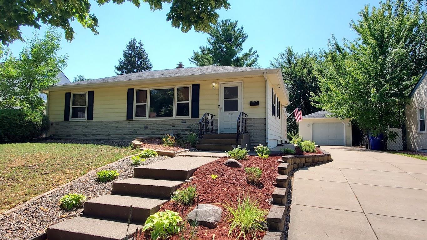 1st image of 1696 Conway St, Saint Paul, MN 55106 | MLS# 7128367