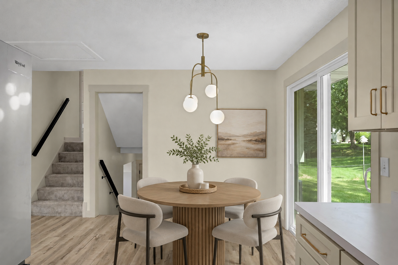 2nd image of 8090 159th St W, Saint Paul, MN 55124 | MLS# 7128378