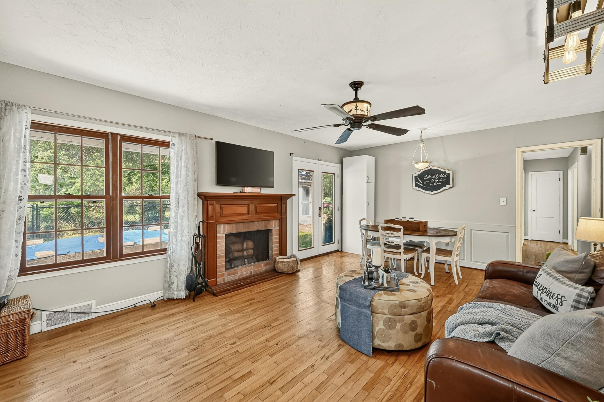 4th image of 1402 Damon Ct Se, Rochester, MN 55904 | MLS# 7128381