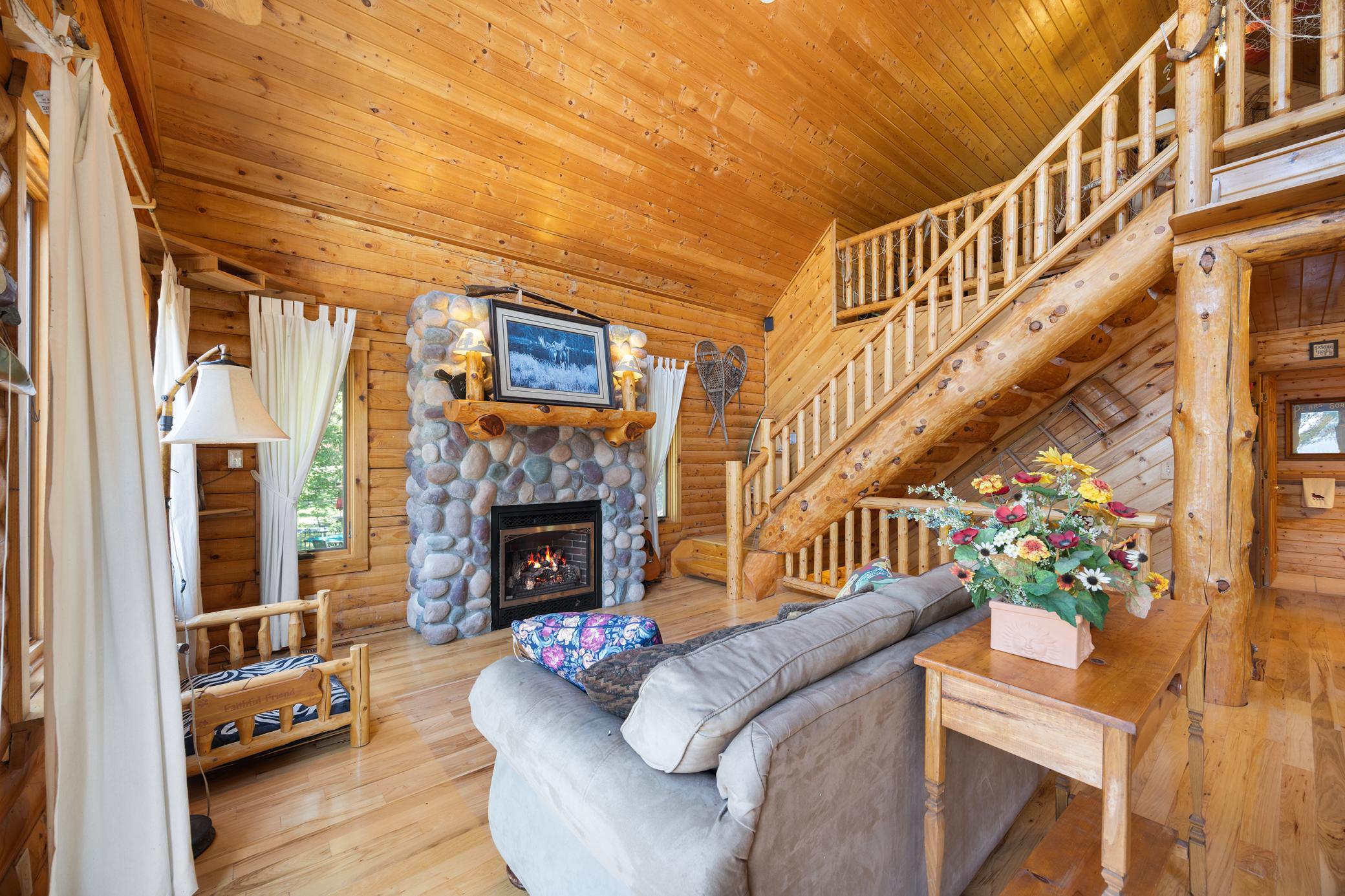 3rd image of 5962 County Road 7 Sw, Howard Lake, MN 55349 | MLS# 7128383