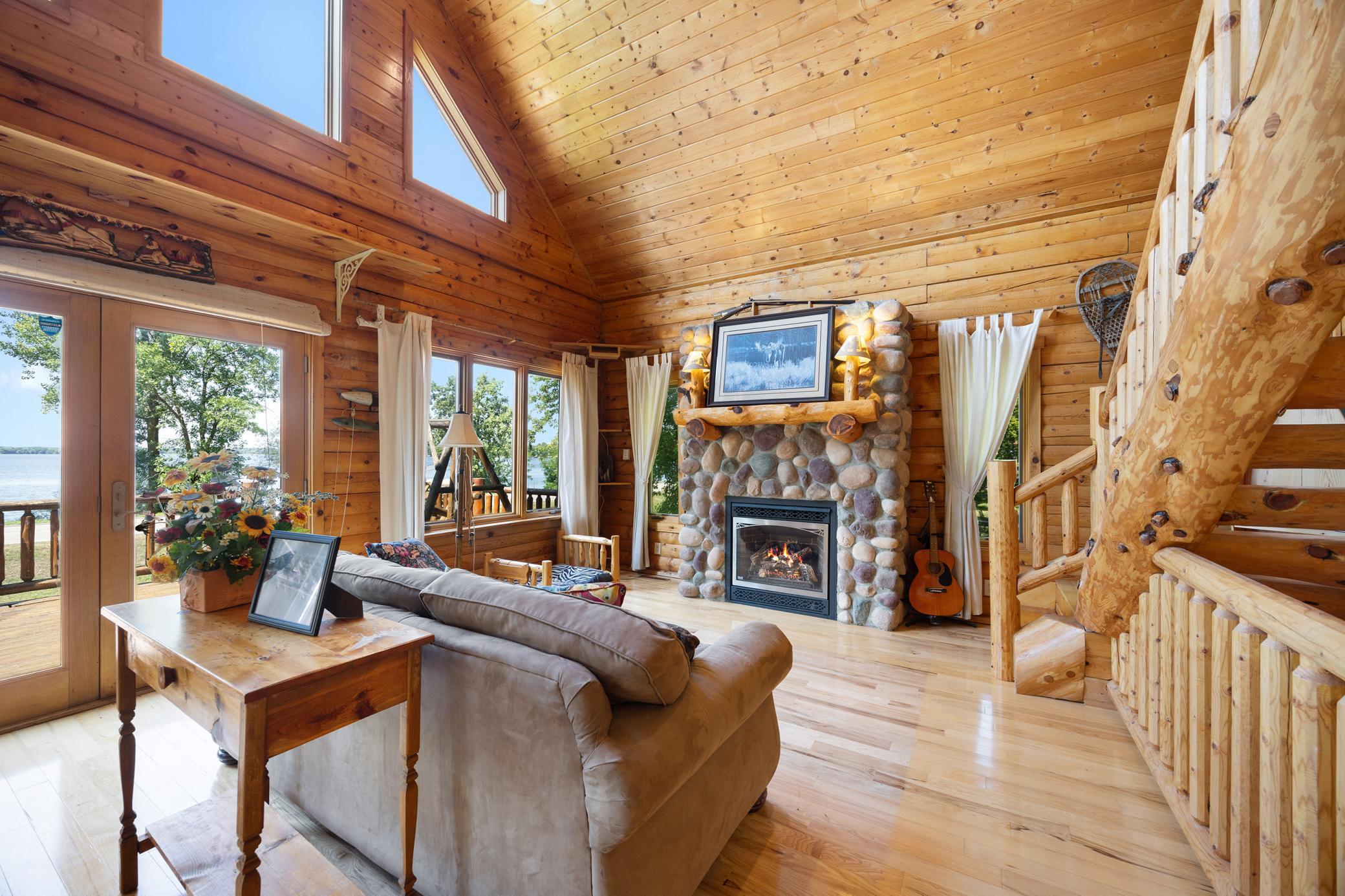 2nd image of 5962 County Road 7 Sw, Howard Lake, MN 55349 | MLS# 7128383