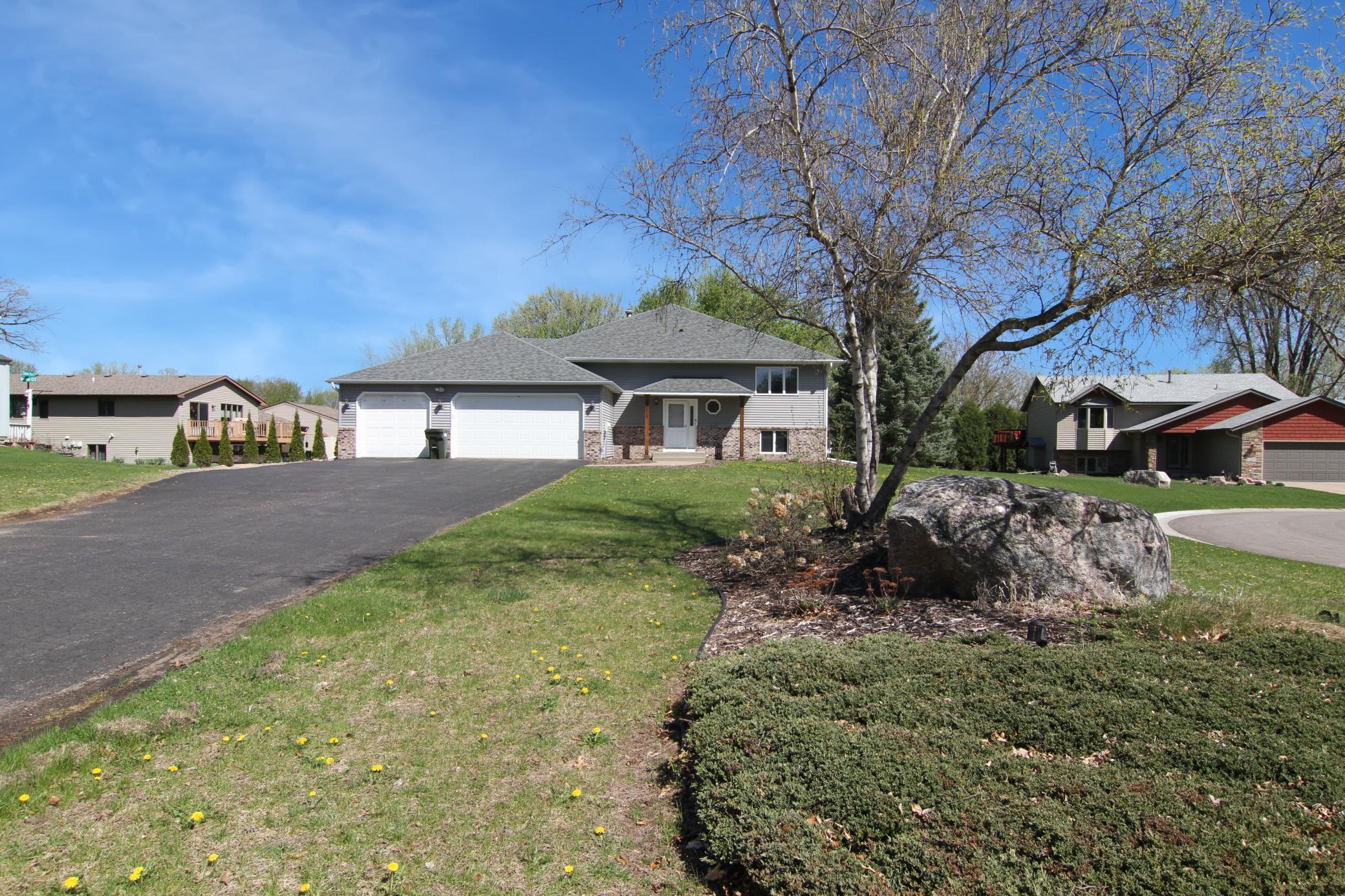 2nd image of 7818 Davidson Ct, Inver Grove Heights, MN 55076 | MLS# 7128388