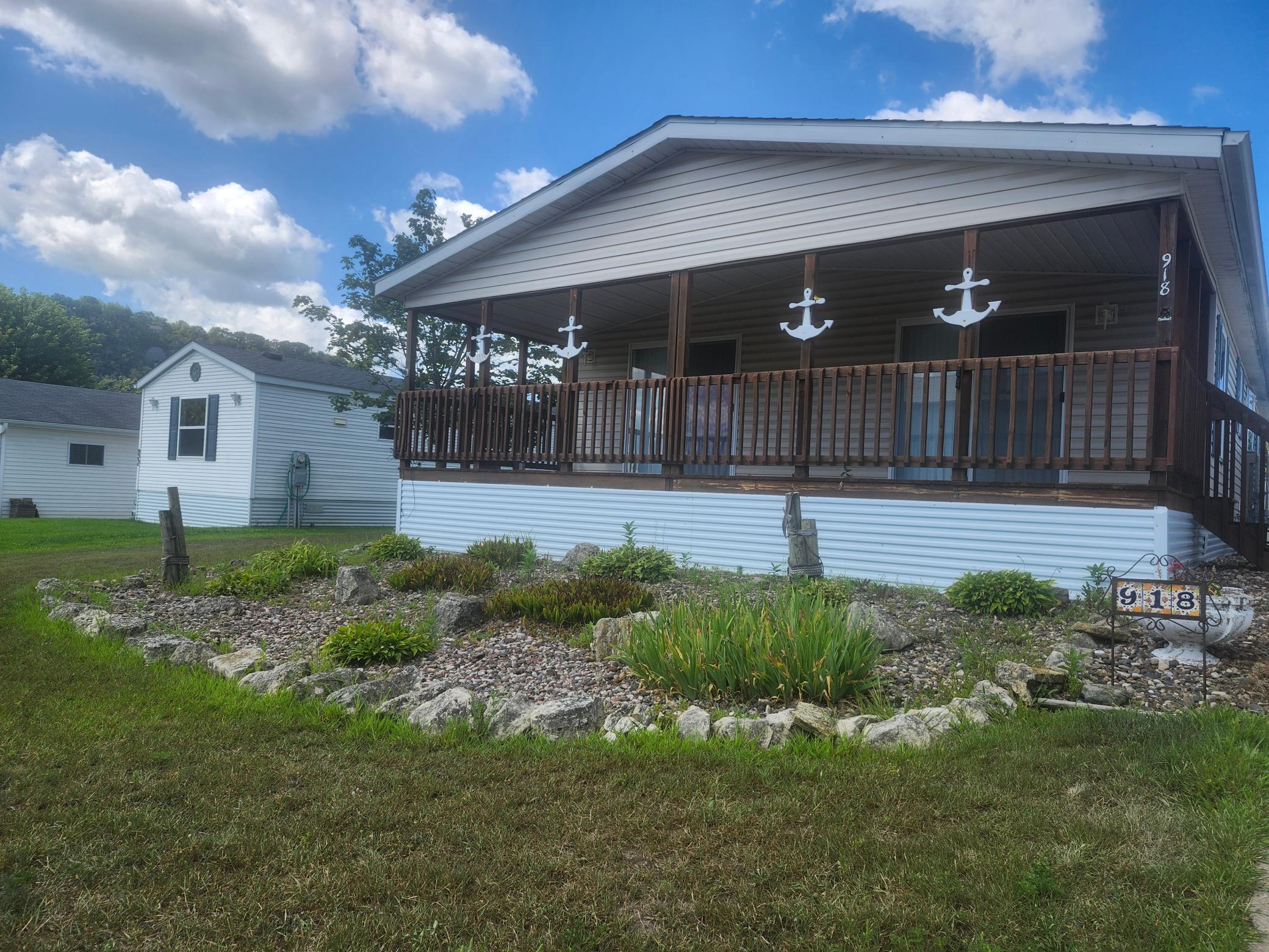 1st image of 918 Peters Ct, Lake City, MN 55041 | MLS# 7128389