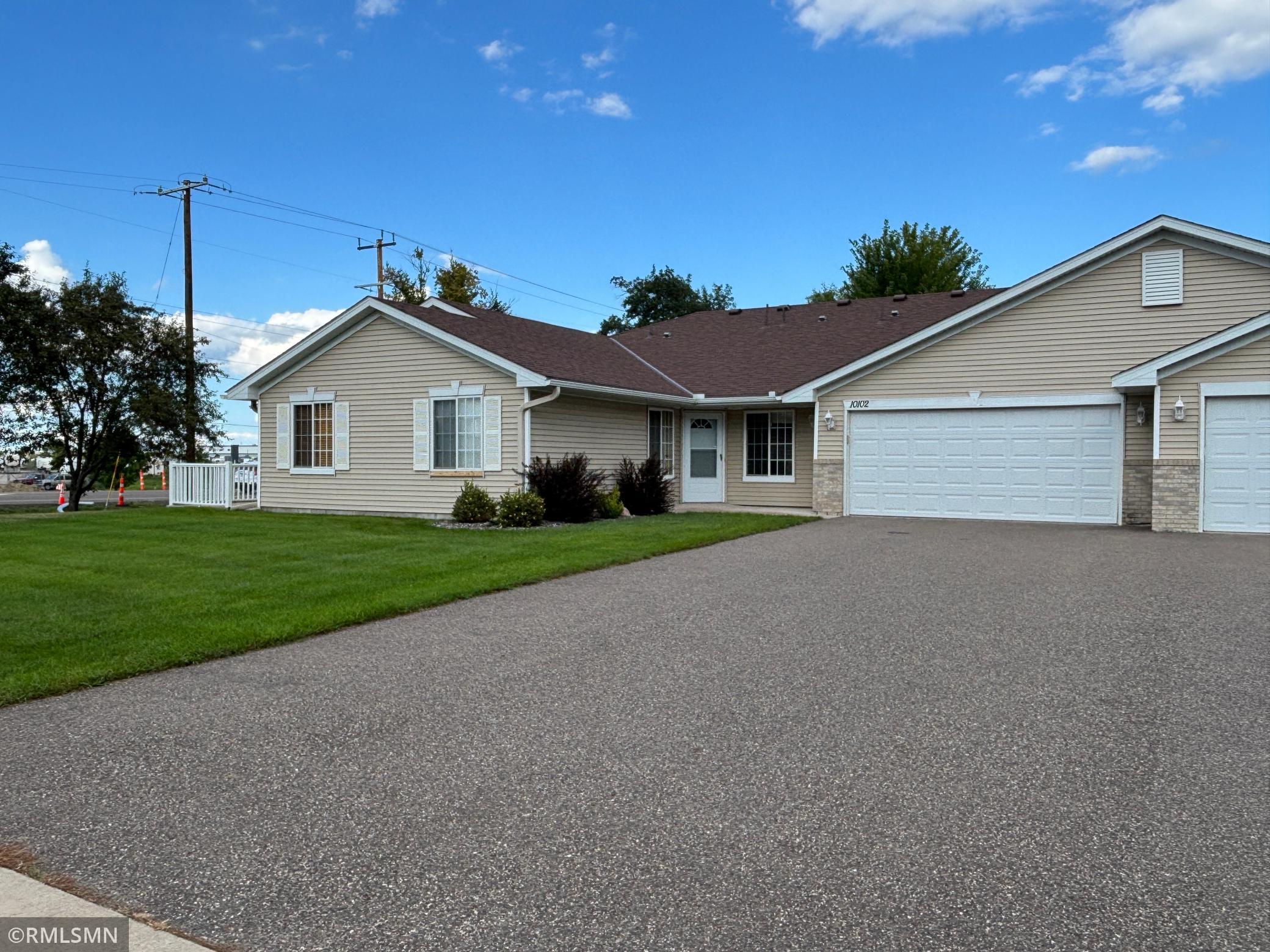 3rd image of 10102 Karston Ave Ne, Albertville, MN 55301 | MLS# 7128395