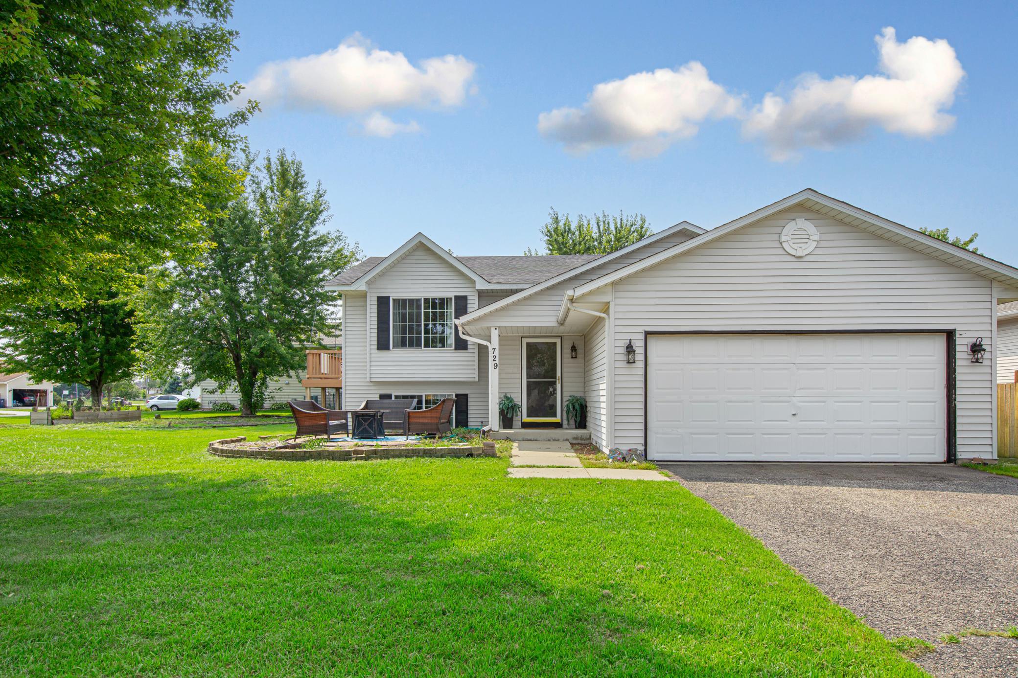 2nd image of 729 Heritage Ln, Belle Plaine, MN 56011 | MLS# 7128402