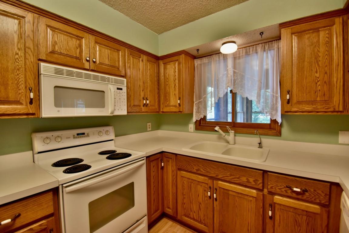 3rd image of 801 Maywood Dr, Saint Cloud, MN 56303 | MLS# 7128407
