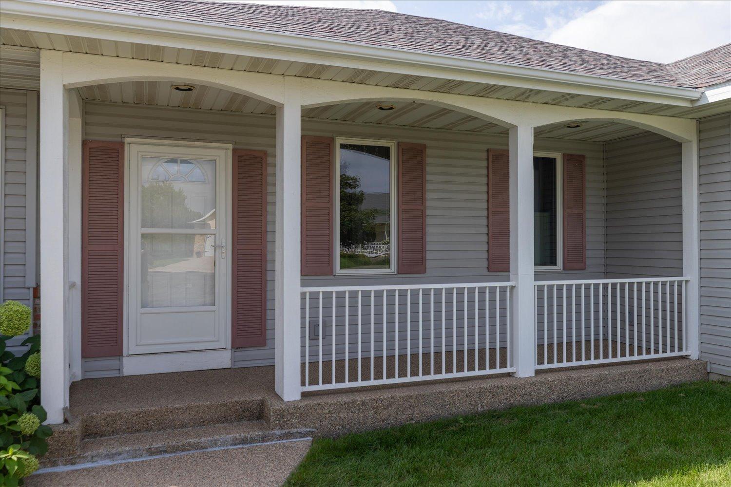 3rd image of 2810 Sunset Ln Ne, Rochester, MN 55906 | MLS# 7128409