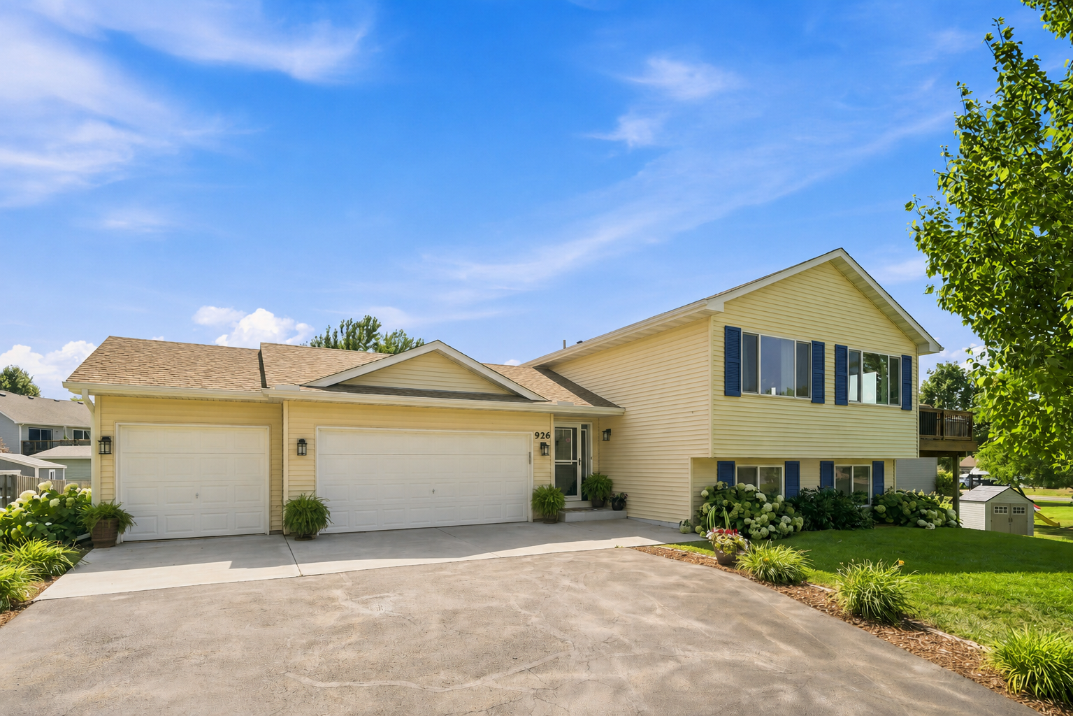 2nd image of 926 Steamboat Ln, Montrose, MN 55363 | MLS# 7128415