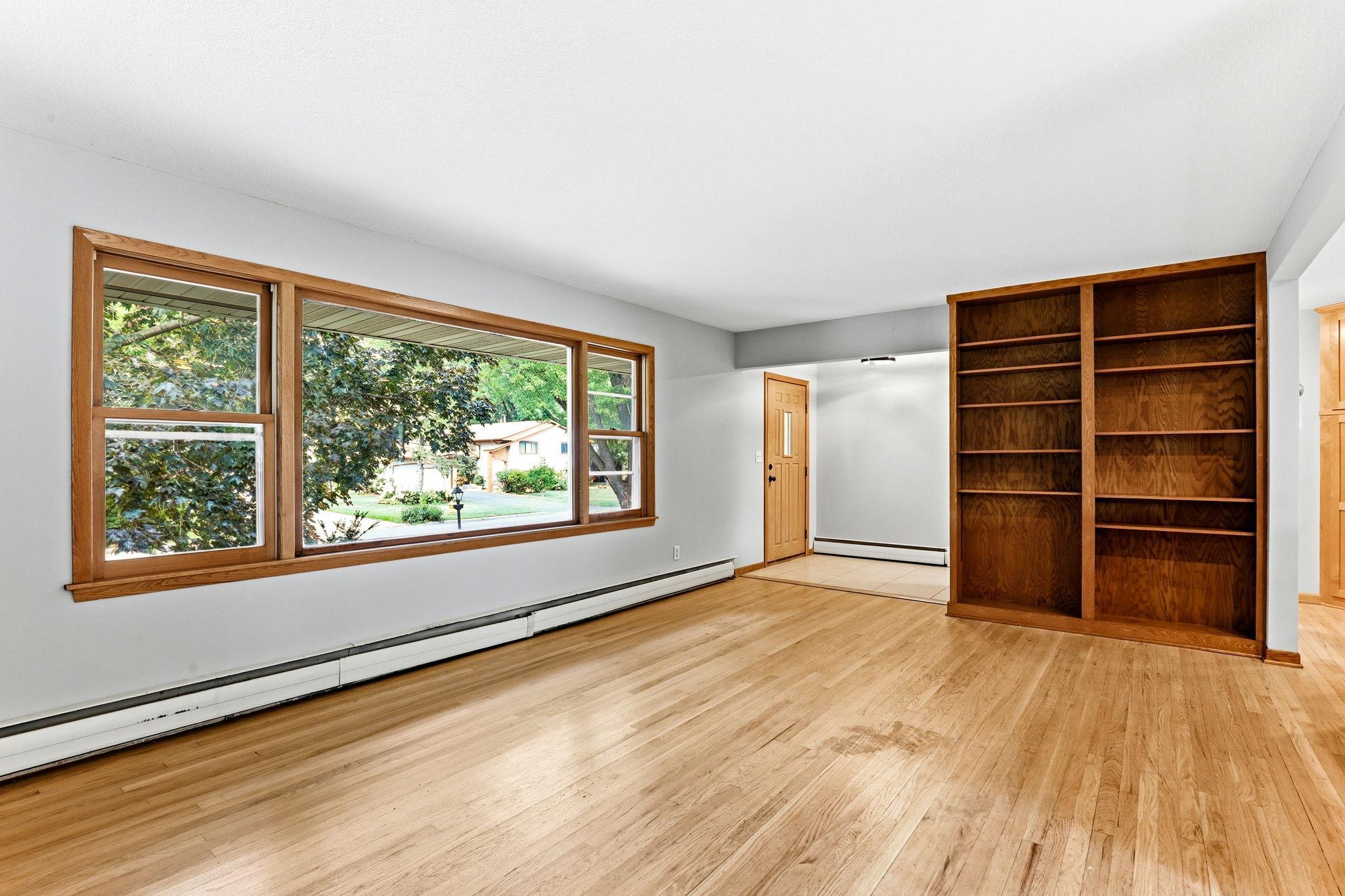 4th image of 1866 Shryer Ave W, Saint Paul, MN 55113 | MLS# 7128437