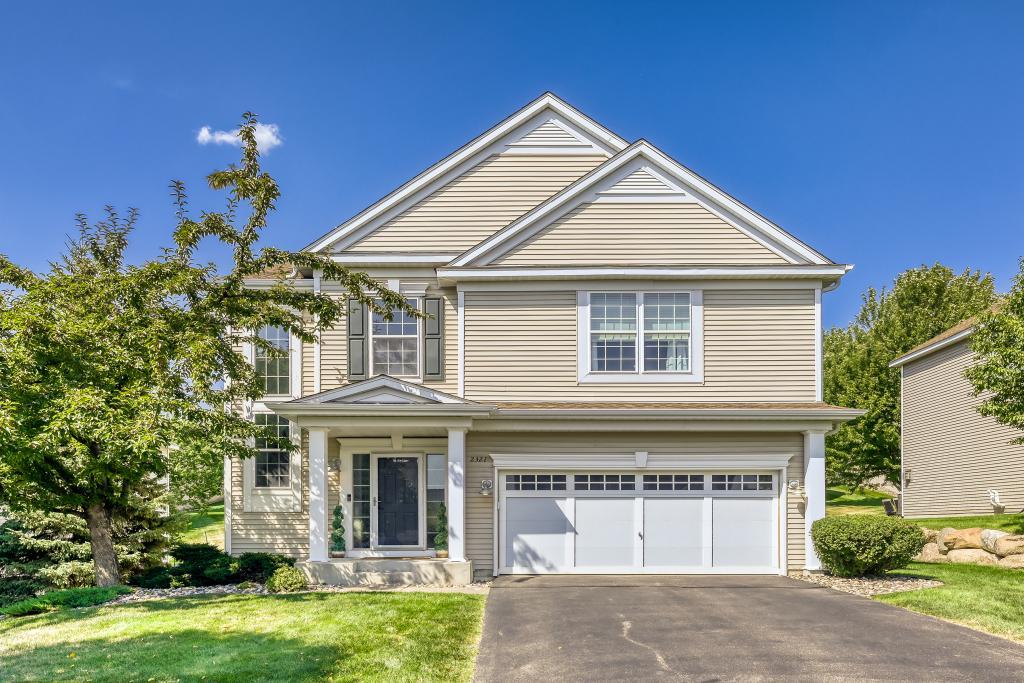 1st image of 2321 Woodcrest Dr, Saint Paul, MN 55129 | MLS# 7128450