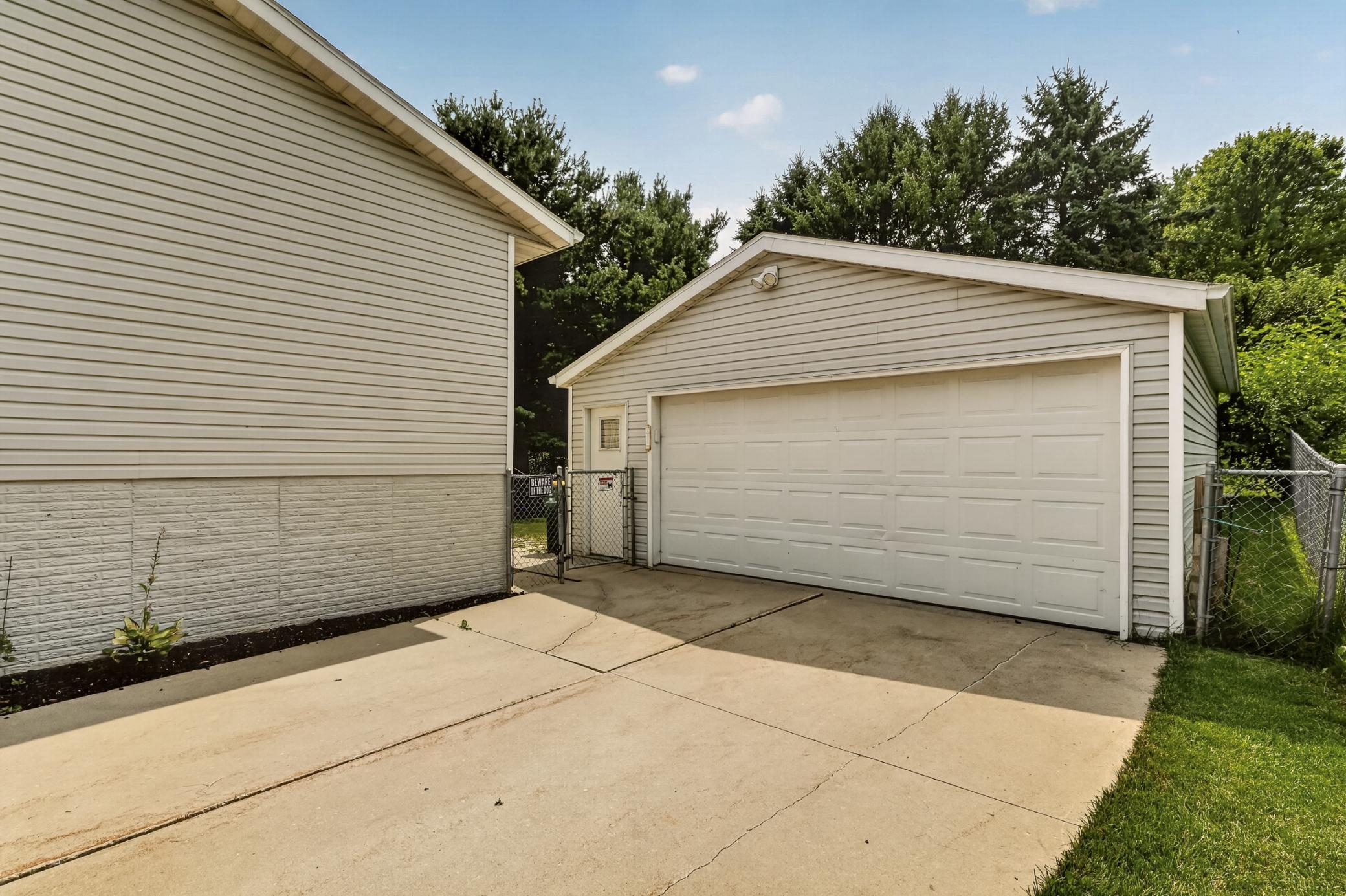 2nd image of 4150 Valley Dr Nw, Rochester, MN 55901 | MLS# 7128468