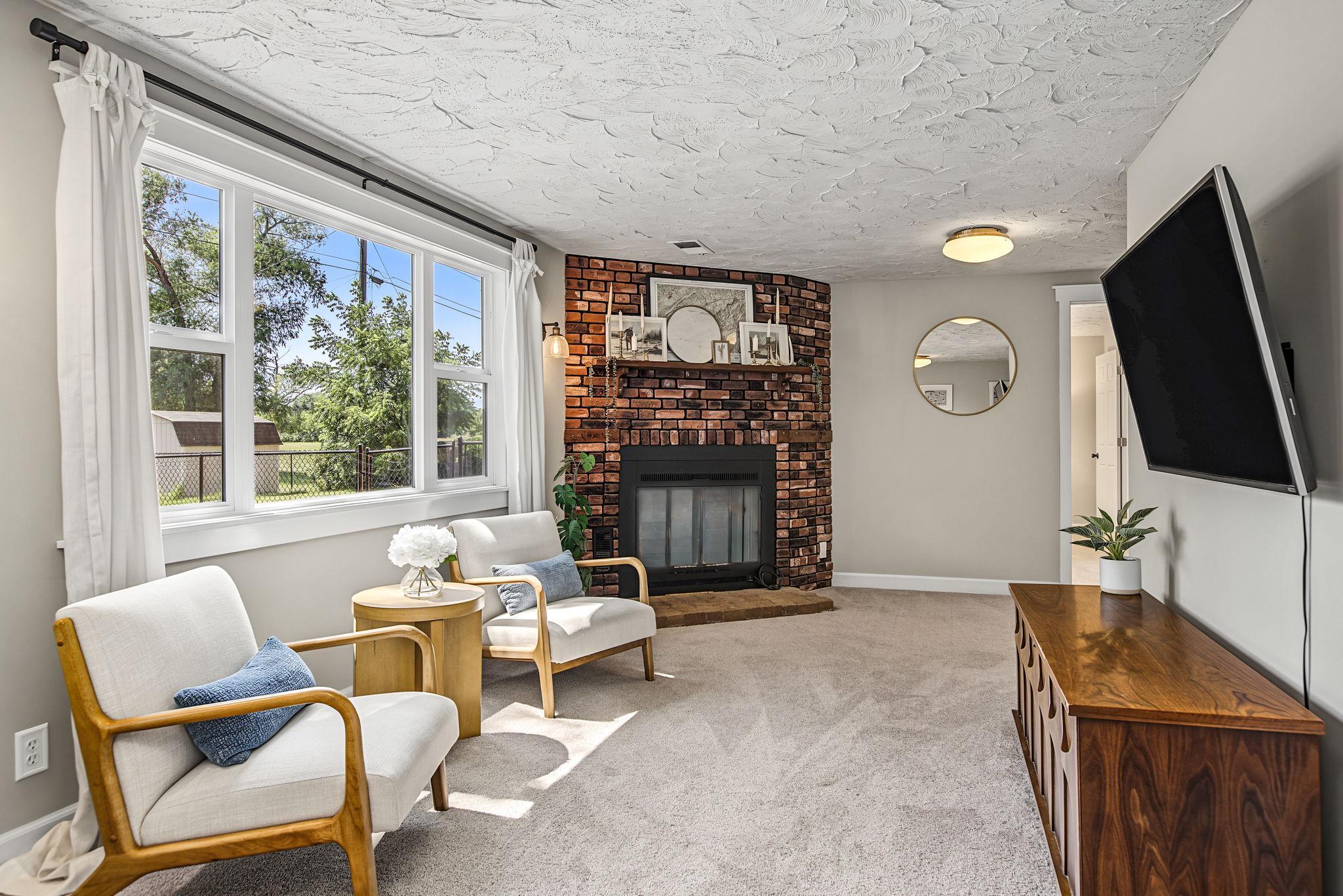 3rd image of 11180 Lower 167Th St W, Lakeville, MN 55044 | MLS# 7128503