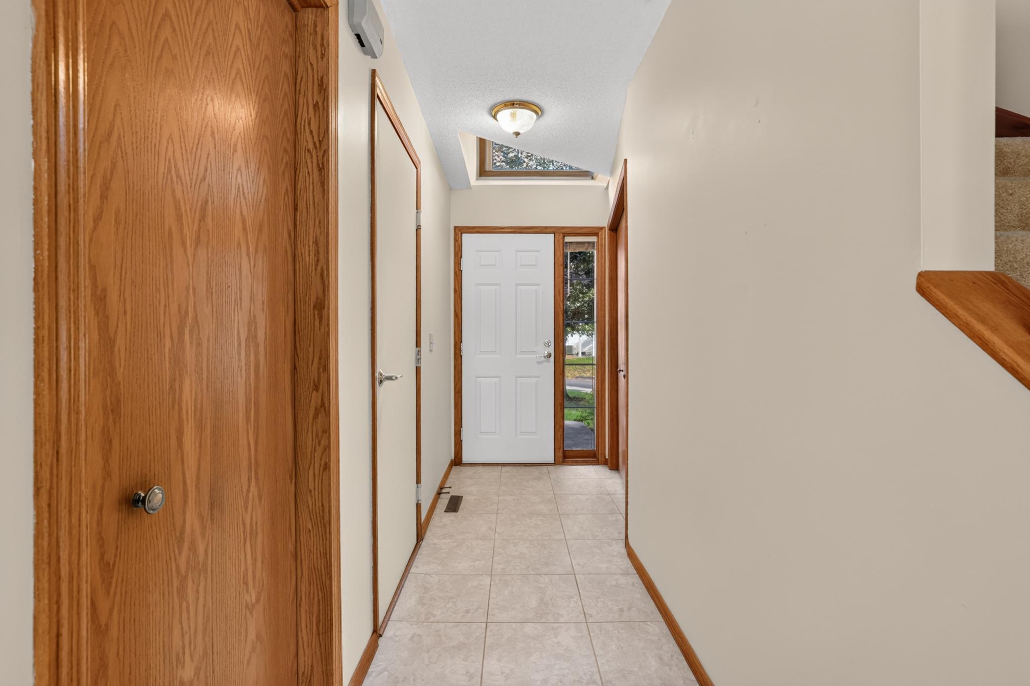 3rd image of 2801 Riverwood Ln Nw, Rochester, MN 55901 | MLS# 7128551