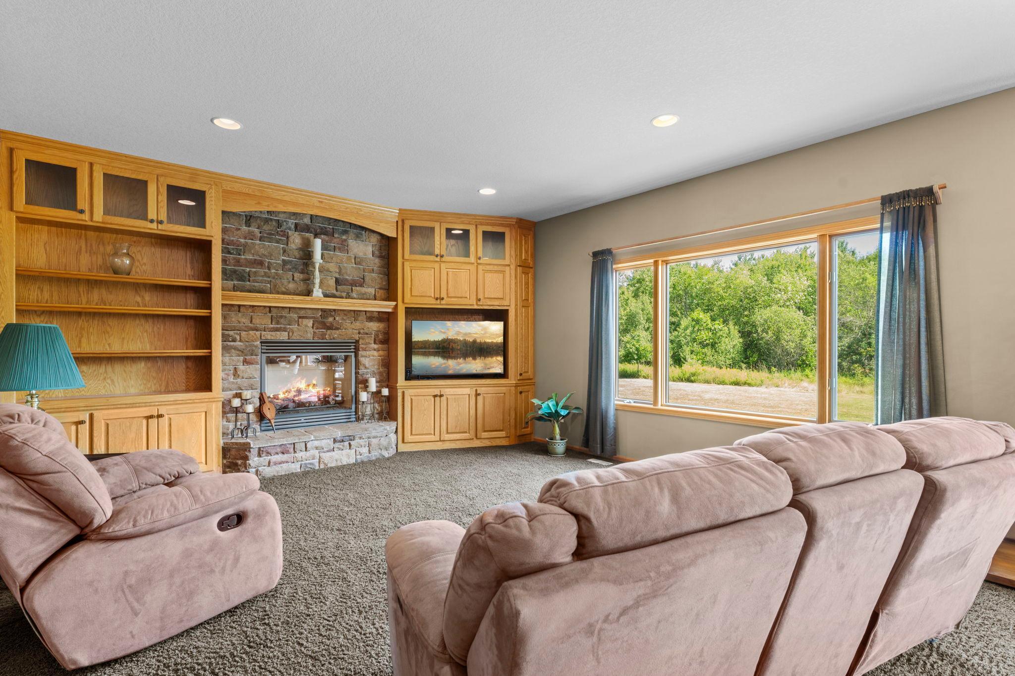 3rd image of 40617 Lowden Ave, North Branch, MN 55056 | MLS# 7128562