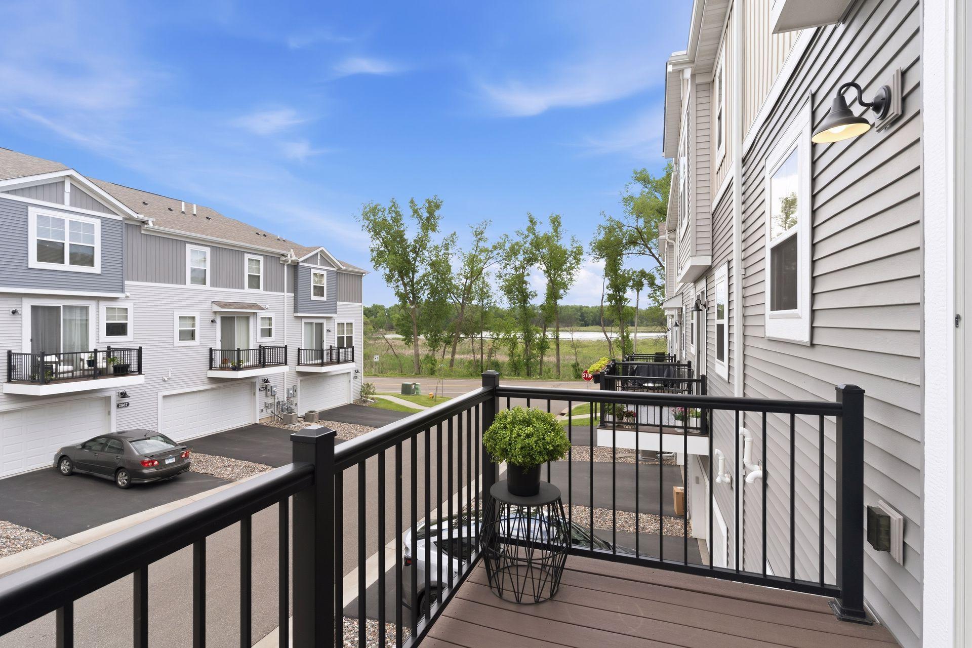 4th image of 2864 Lexington Pl N, Saint Paul, MN 55113 | MLS# 7128590