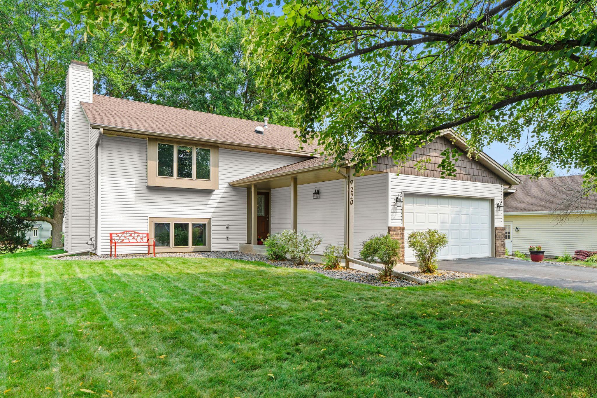 4th image of 9220 Orchid Ln N, Maple Grove, MN 55369 | MLS# 7128628