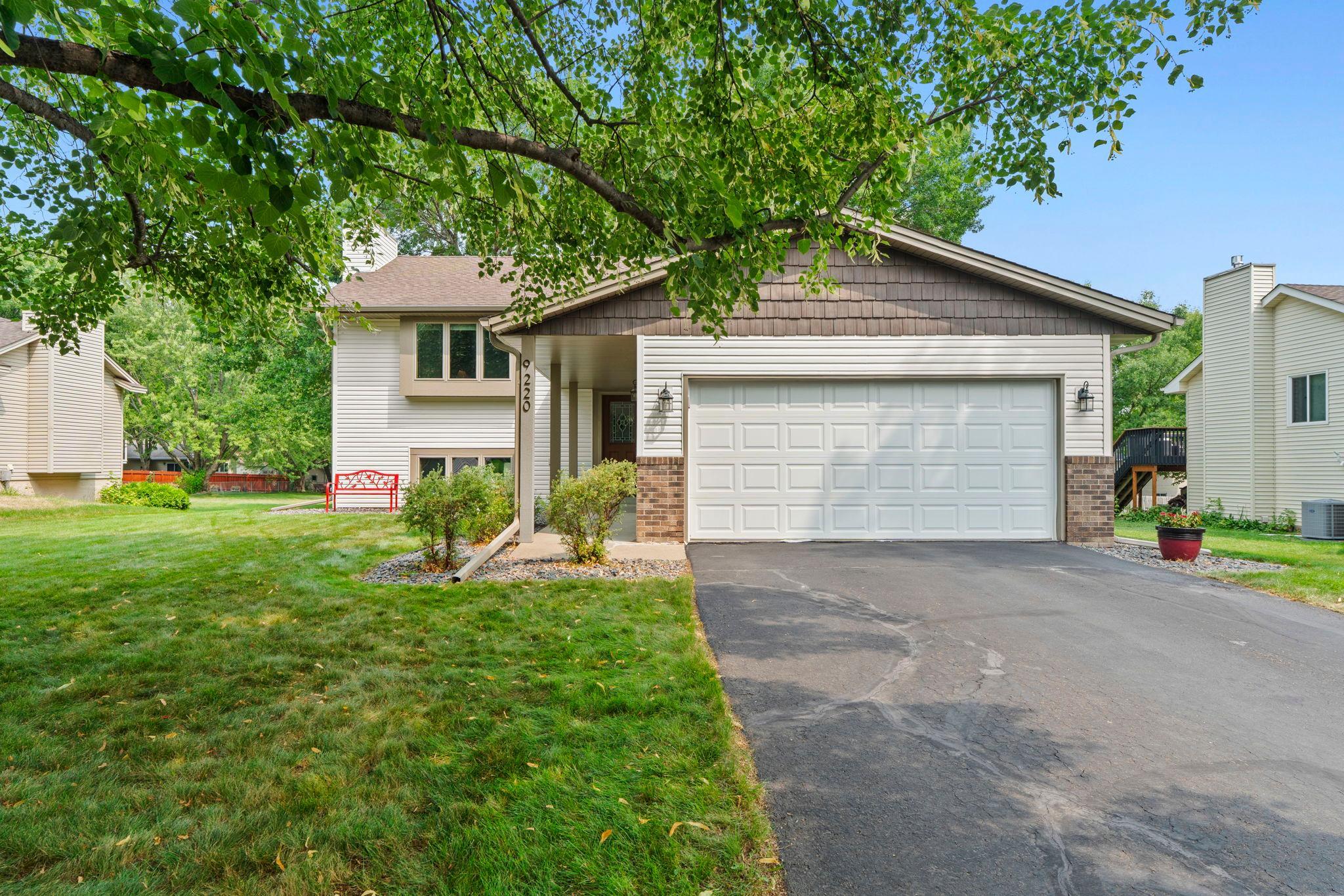 1st image of 9220 Orchid Ln N, Maple Grove, MN 55369 | MLS# 7128628