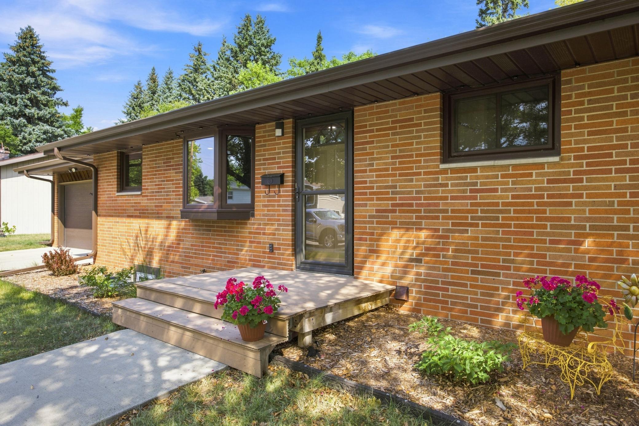 3rd image of 1010 22Nd Ave S, Moorhead, MN 56560 | MLS# 7128658