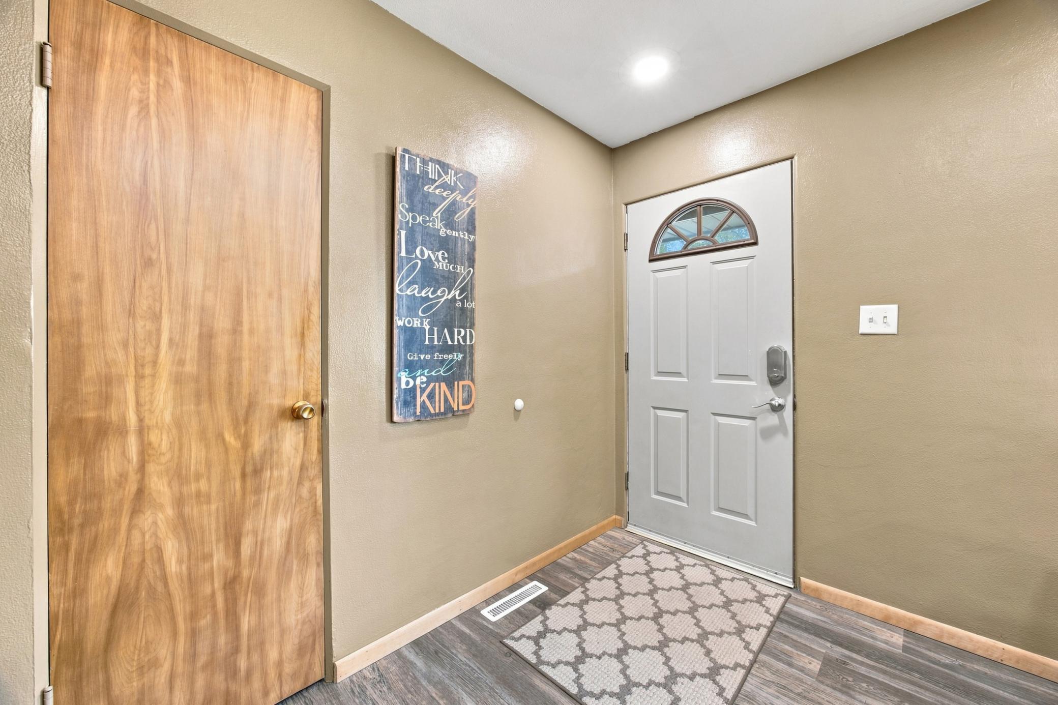 4th image of 1010 22Nd Ave S, Moorhead, MN 56560 | MLS# 7128658