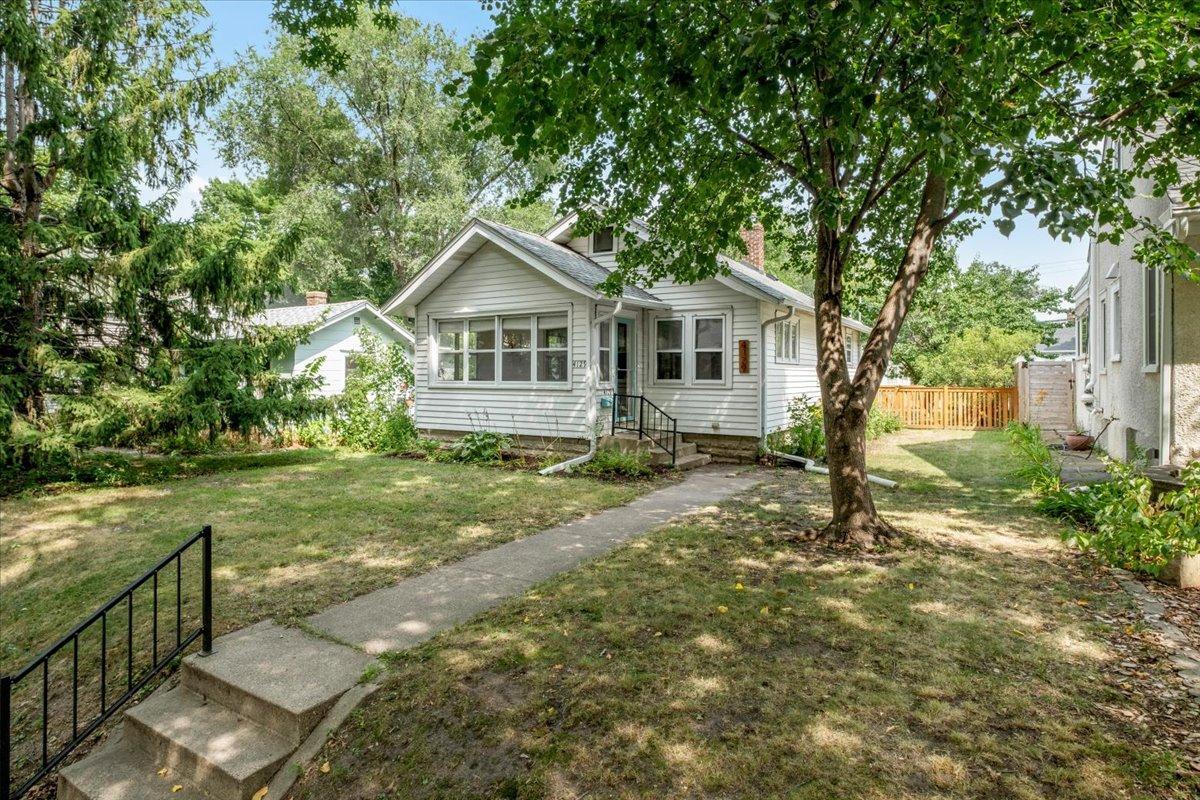 2nd image of 4129 45th Ave S, Minneapolis, MN 55406 | MLS# 7128678