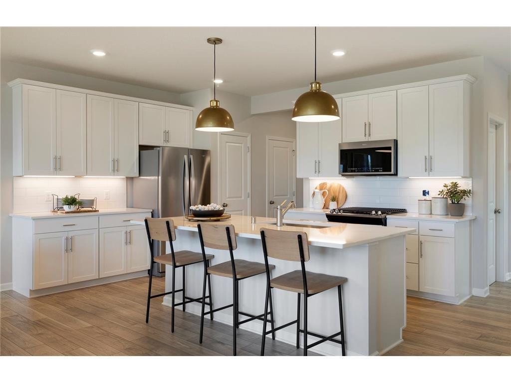 3rd image of 17972 Genoa Dr, Lakeville, MN 55044 | MLS# 7128747