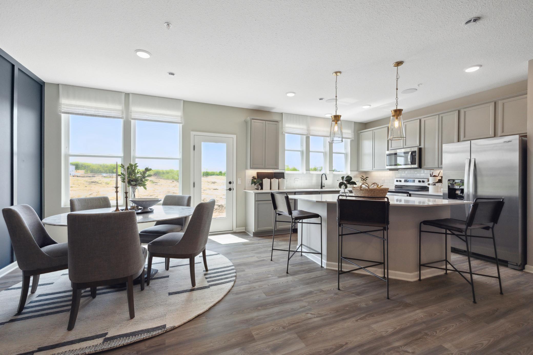 2nd image of 17976 Genoa Dr, Lakeville, MN 55044 | MLS# 7128758