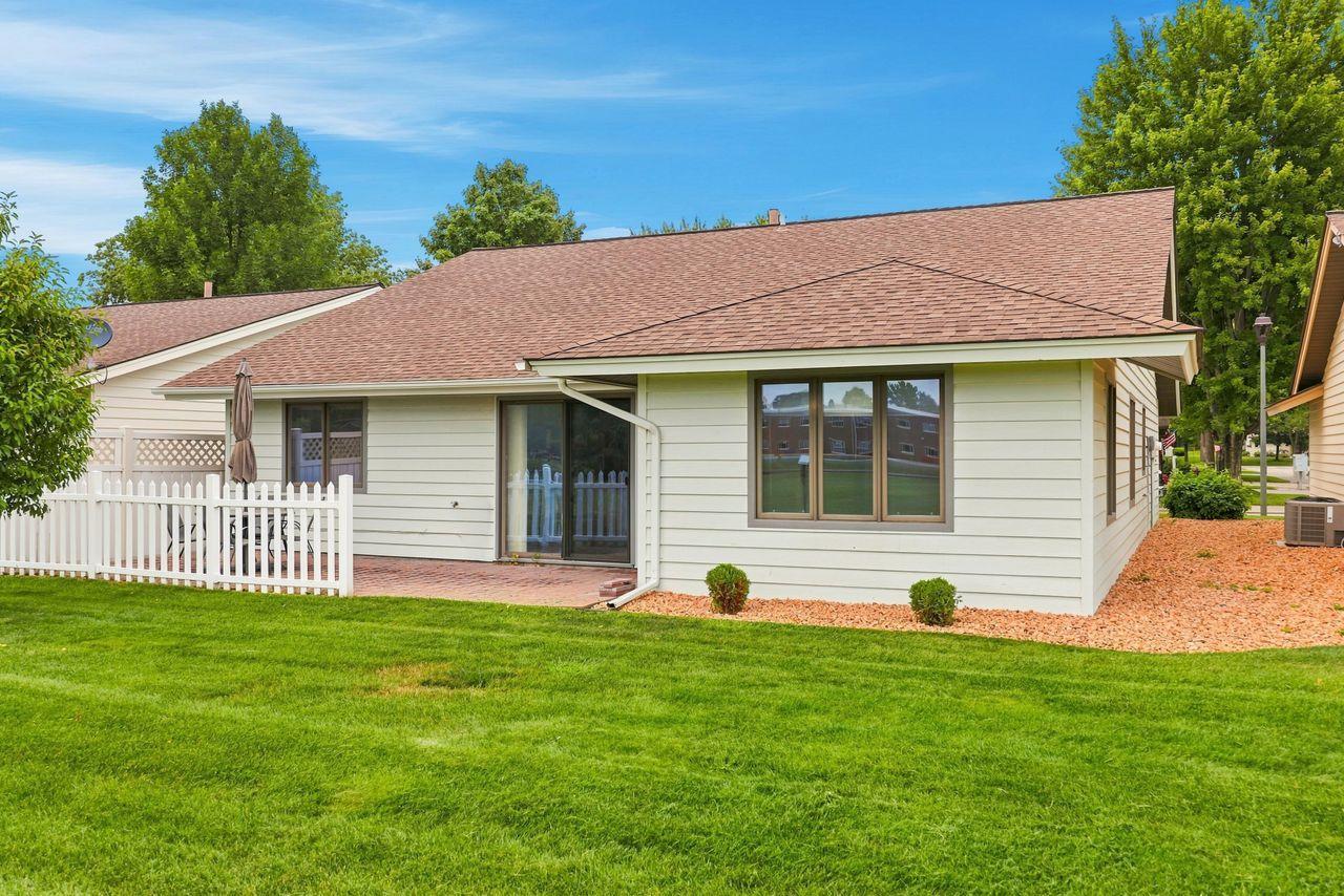2nd image of 2626 15th St N, Saint Cloud, MN 56303 | MLS# 7128773