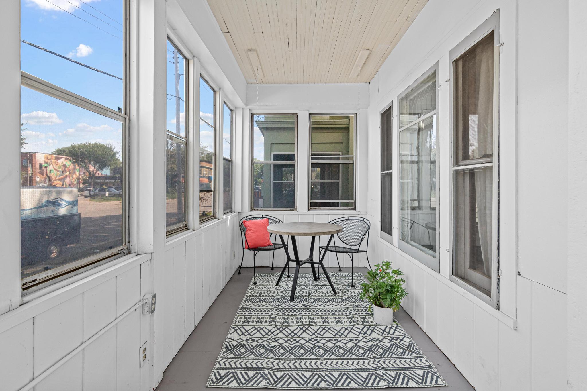 2nd image of 1916 10th Ave S, Minneapolis, MN 55404 | MLS# 7128792