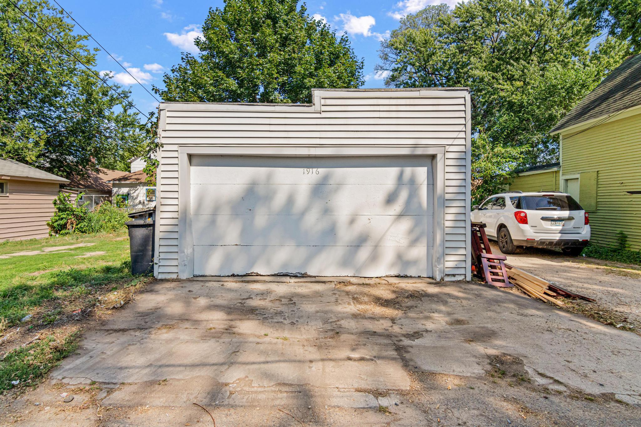 27th image of 1916 10th Ave S, Minneapolis, MN 55404 | MLS# 7128792