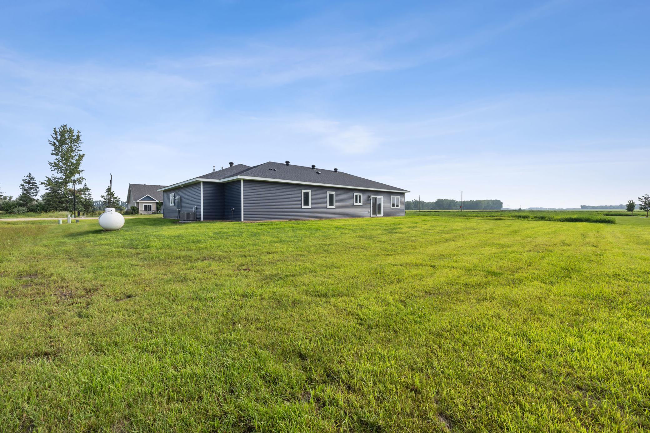 25th image of 301 Pine Dr, Hankinson, ND 58041 | MLS# 7128800