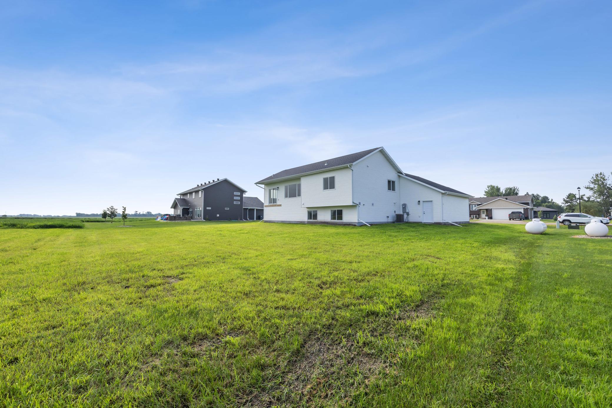 26th image of 300 Prairie Dr N, Hankinson, ND 58041 | MLS# 7128802